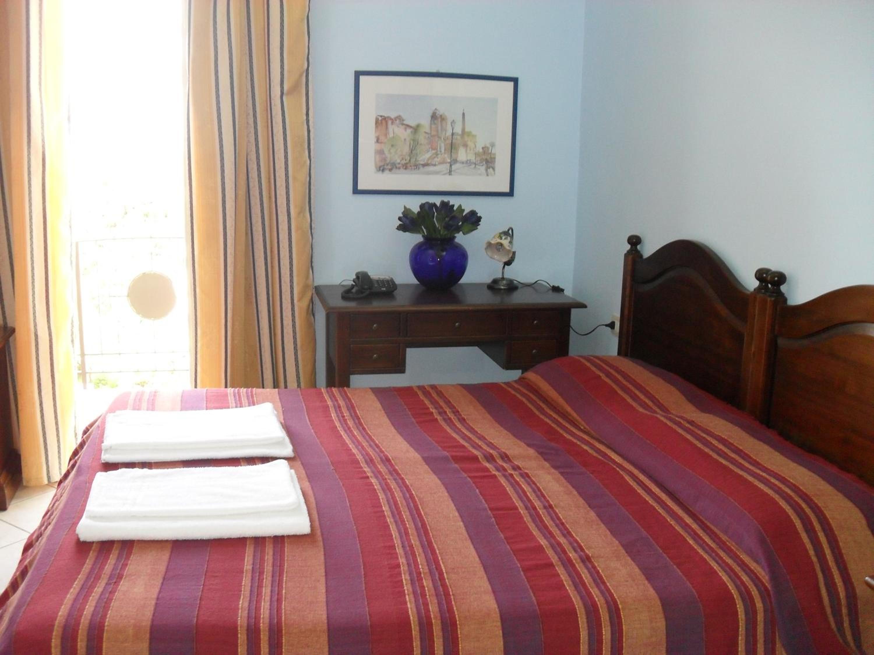 Triple Room - Photo 1