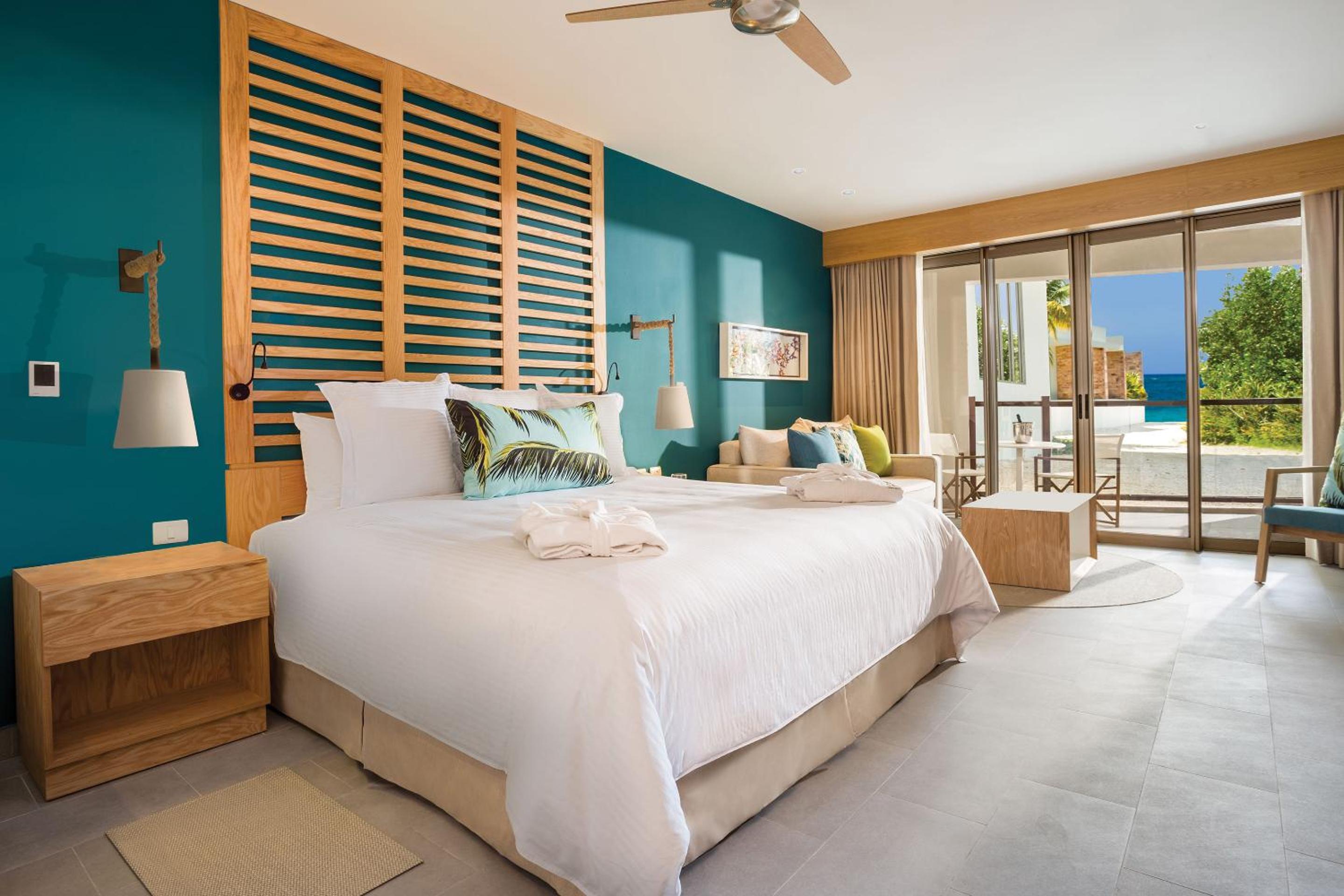 Preferred Club Junior Suite Partial Ocean View
