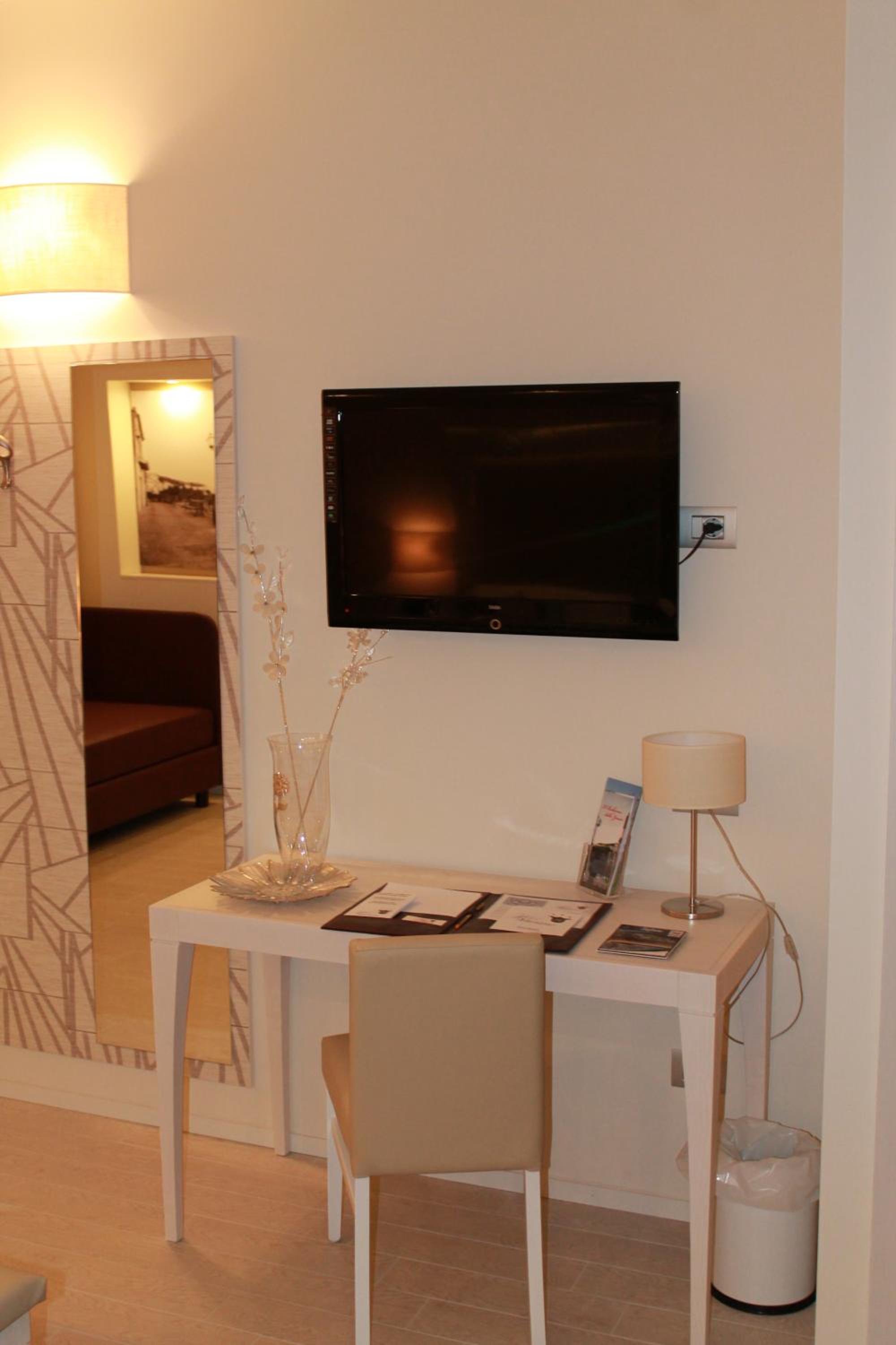 Superior Double or Twin Room photo 3
