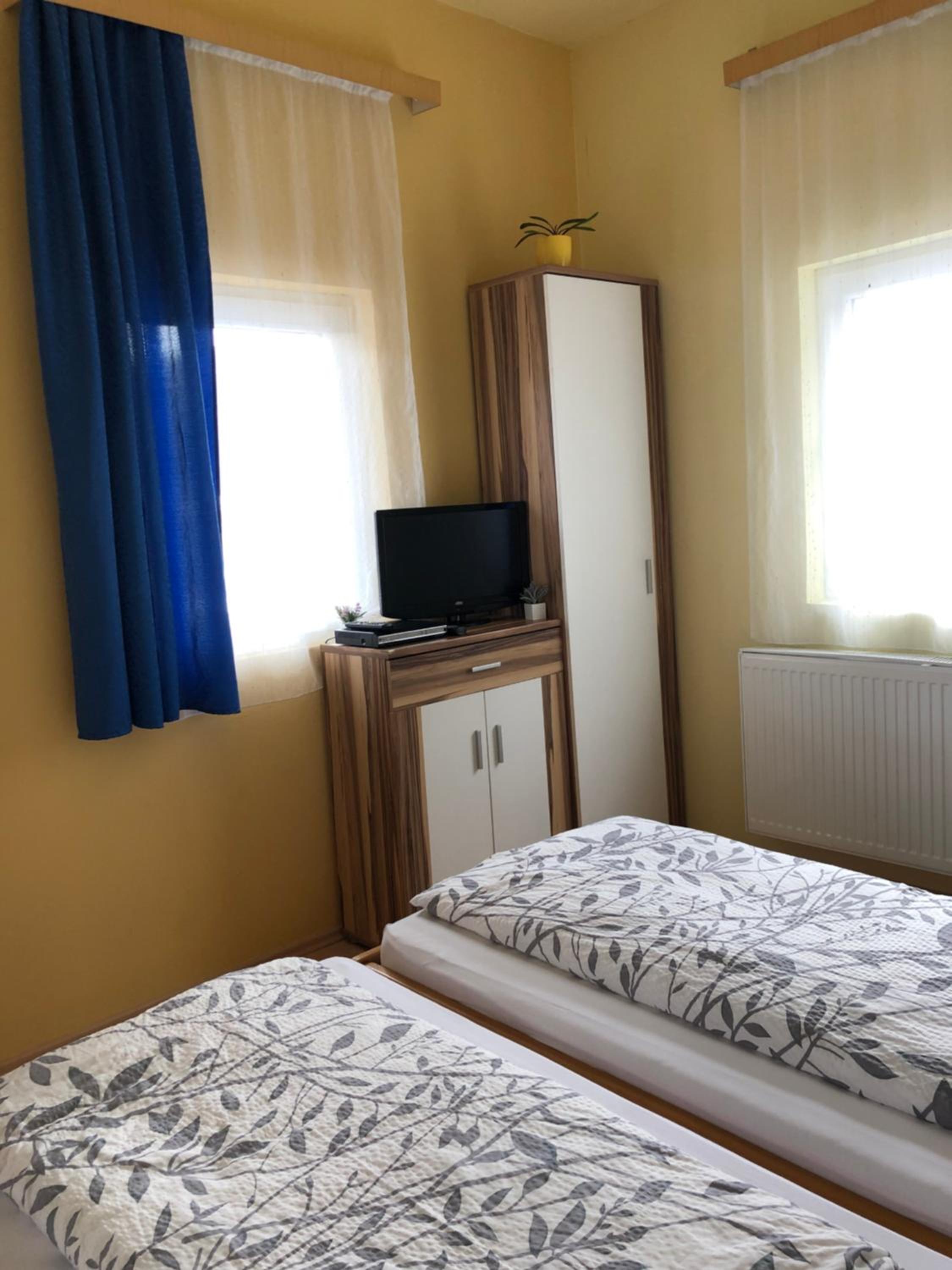 Double Room with Bathroom photo 1