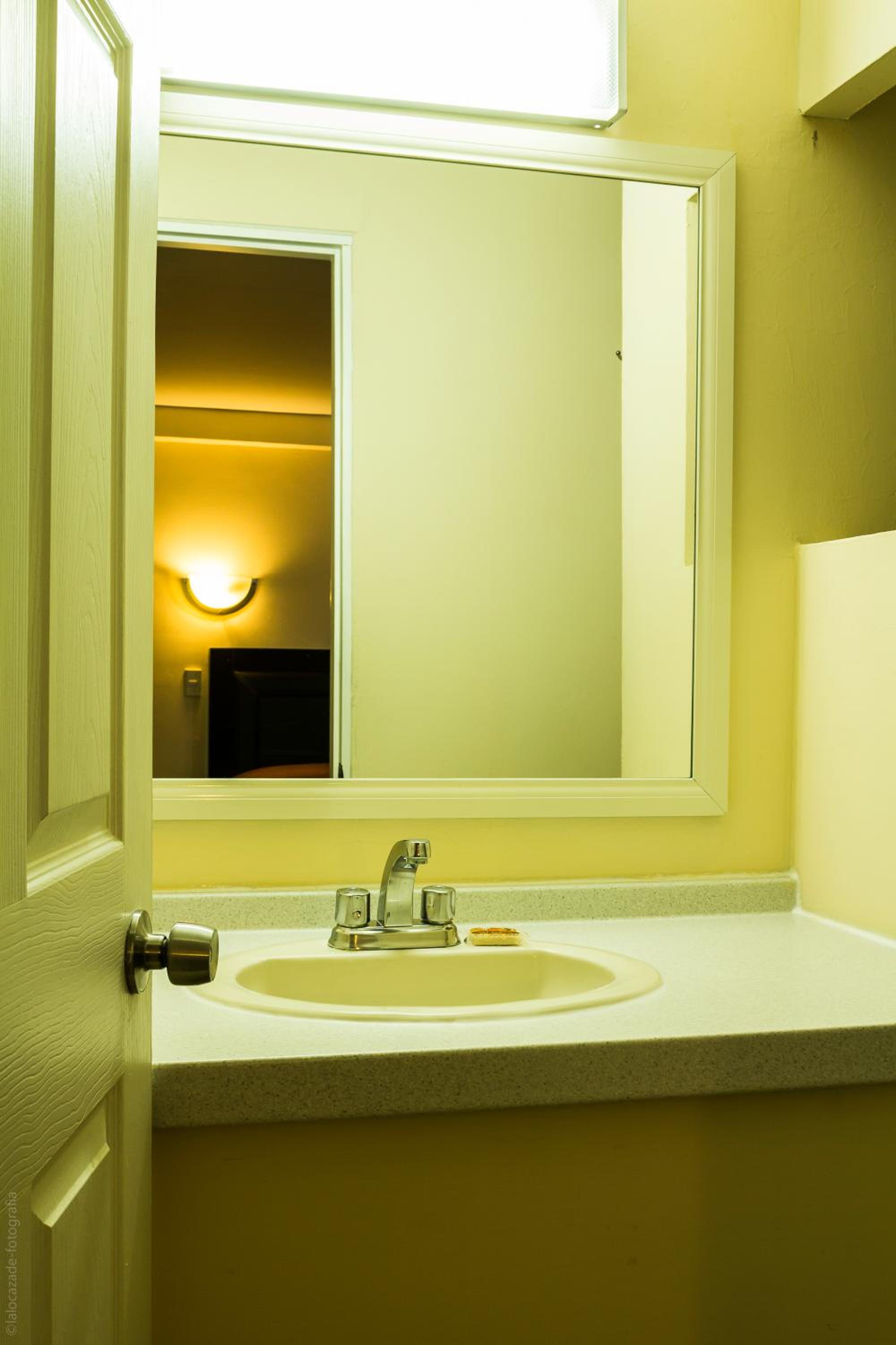 Double Room with Two Double Beds - Photo 4