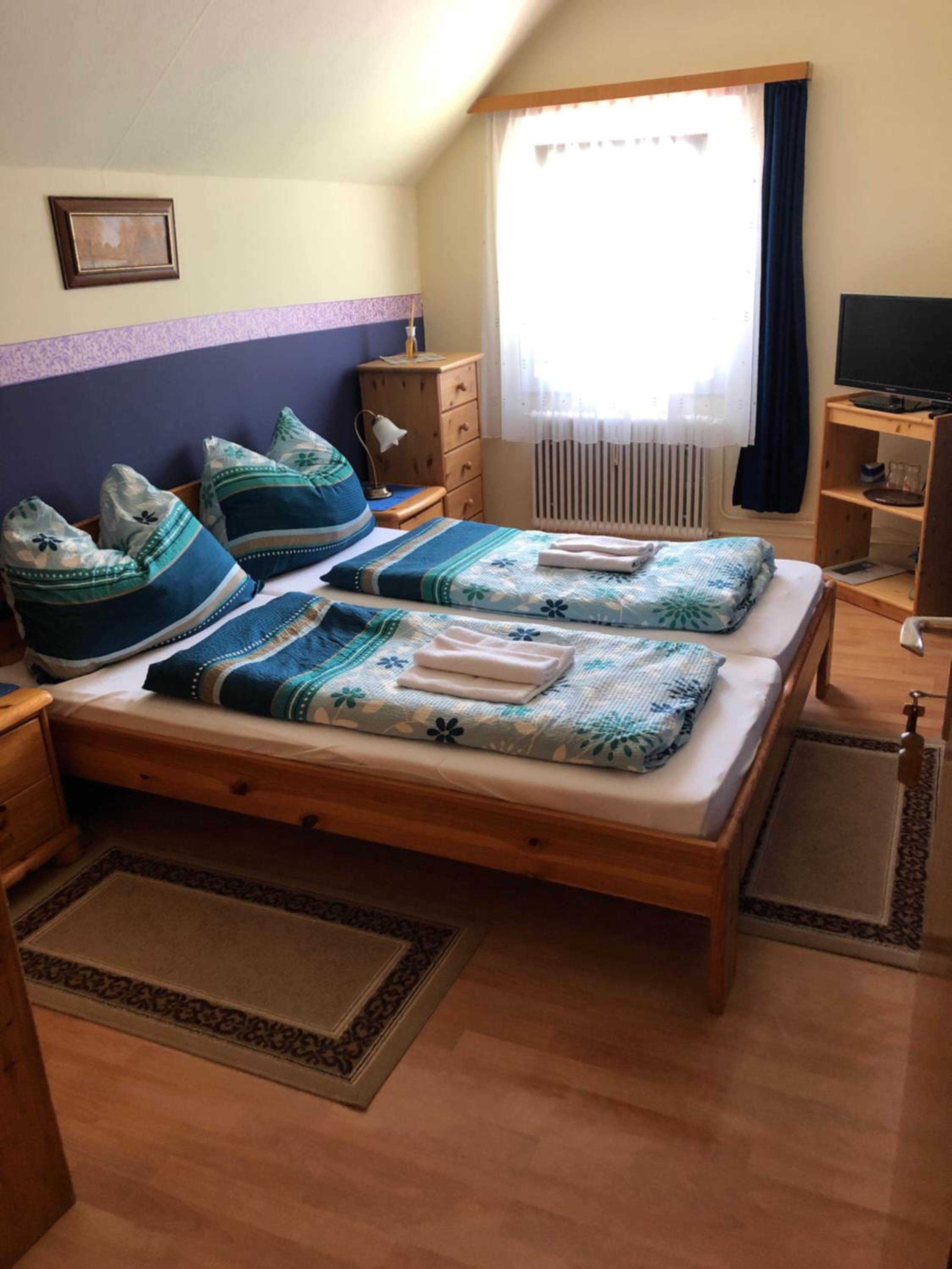 Double Room with Shared Bathroom photo 3