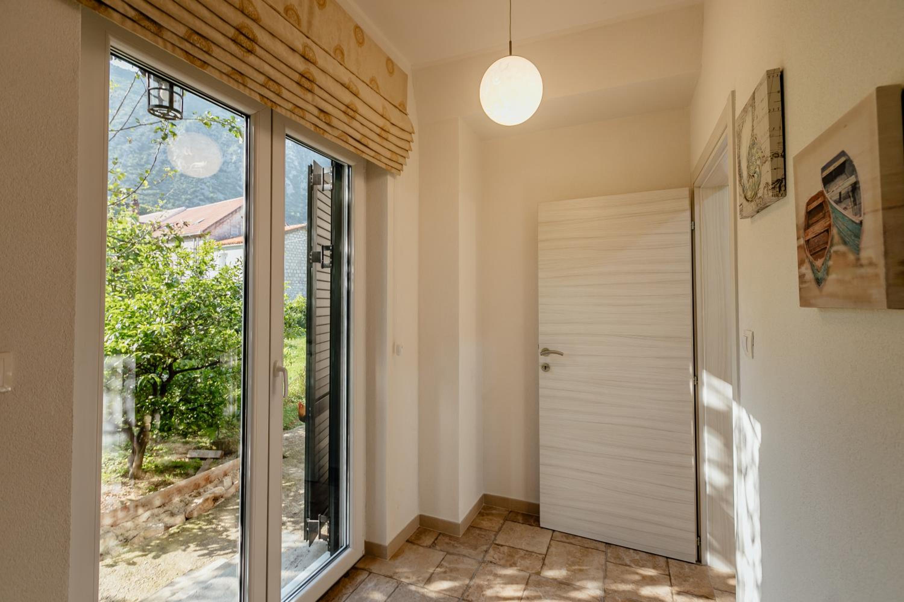 Apartment - Ground Floor photo 1