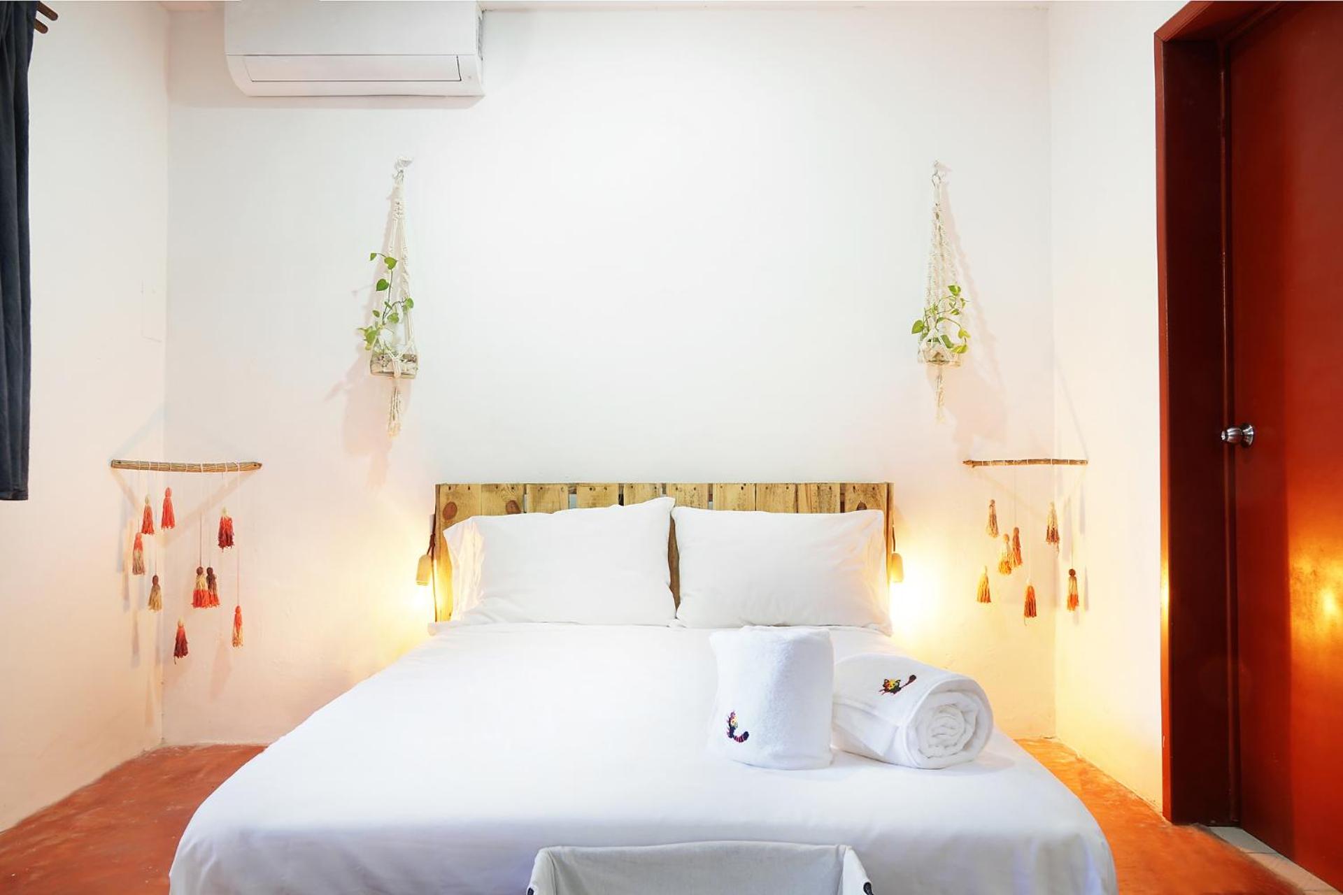 Double Room with Private Bathroom - Photo 4