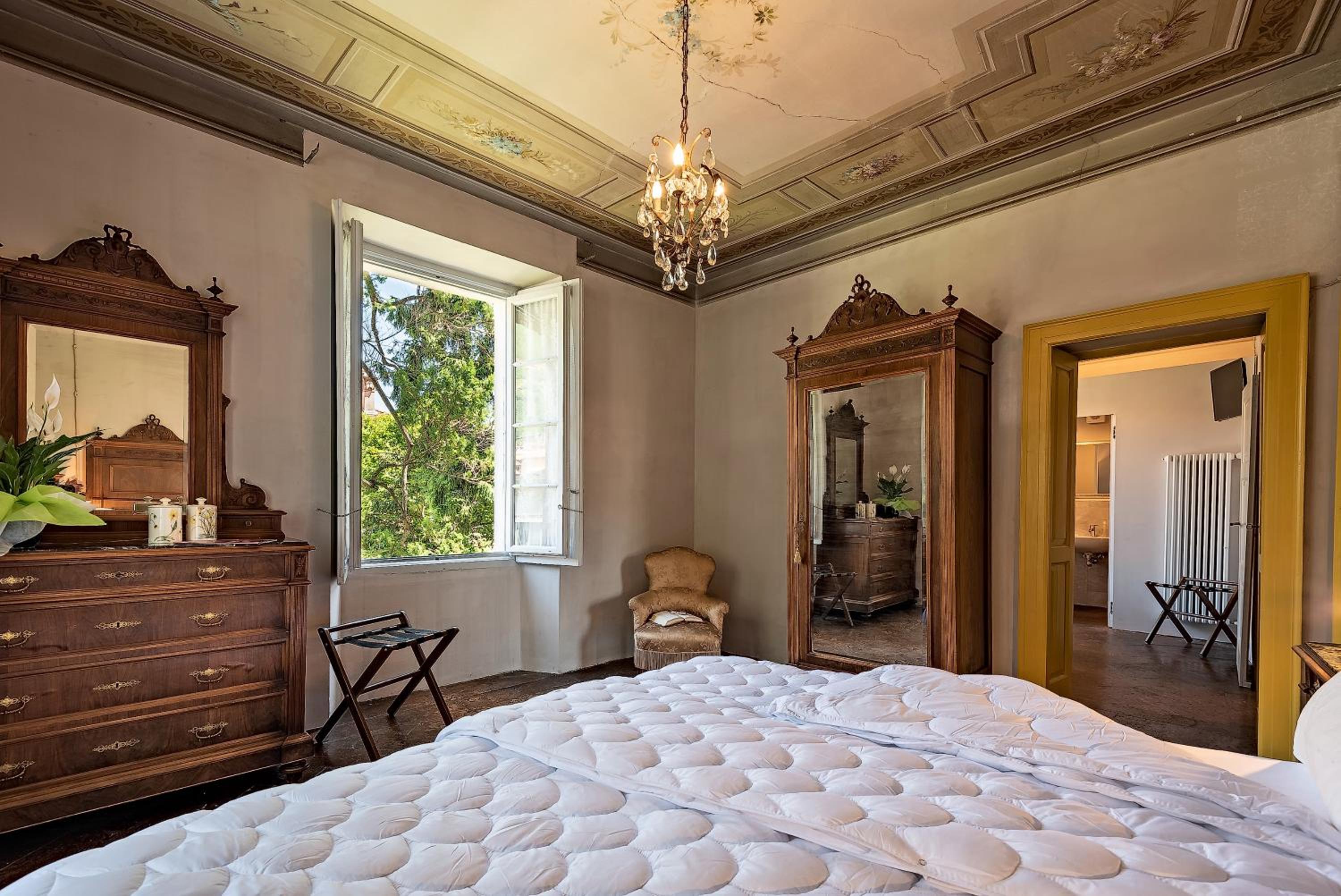 Junior Suite with Garden View - Photo 6