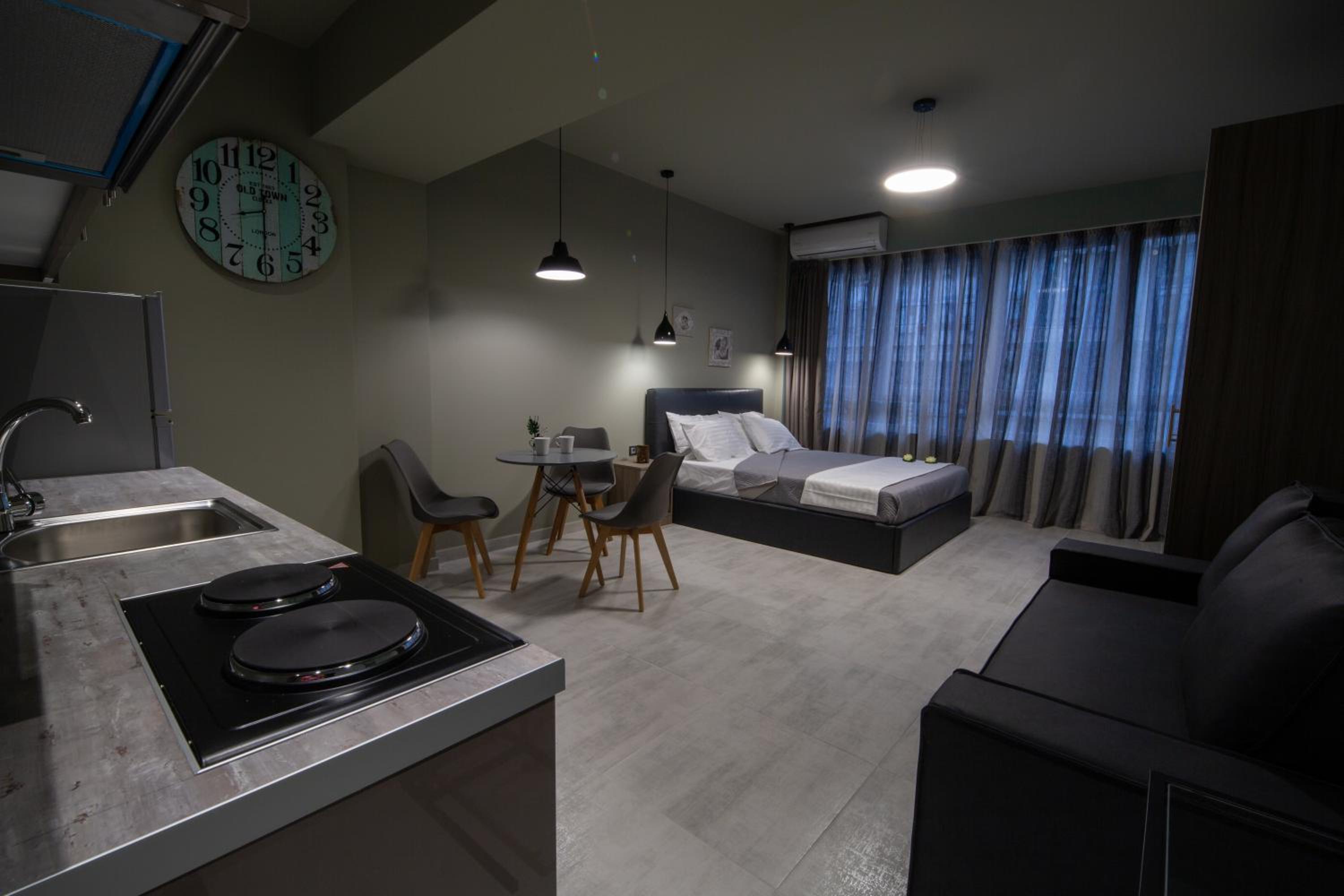 Deluxe Apartment