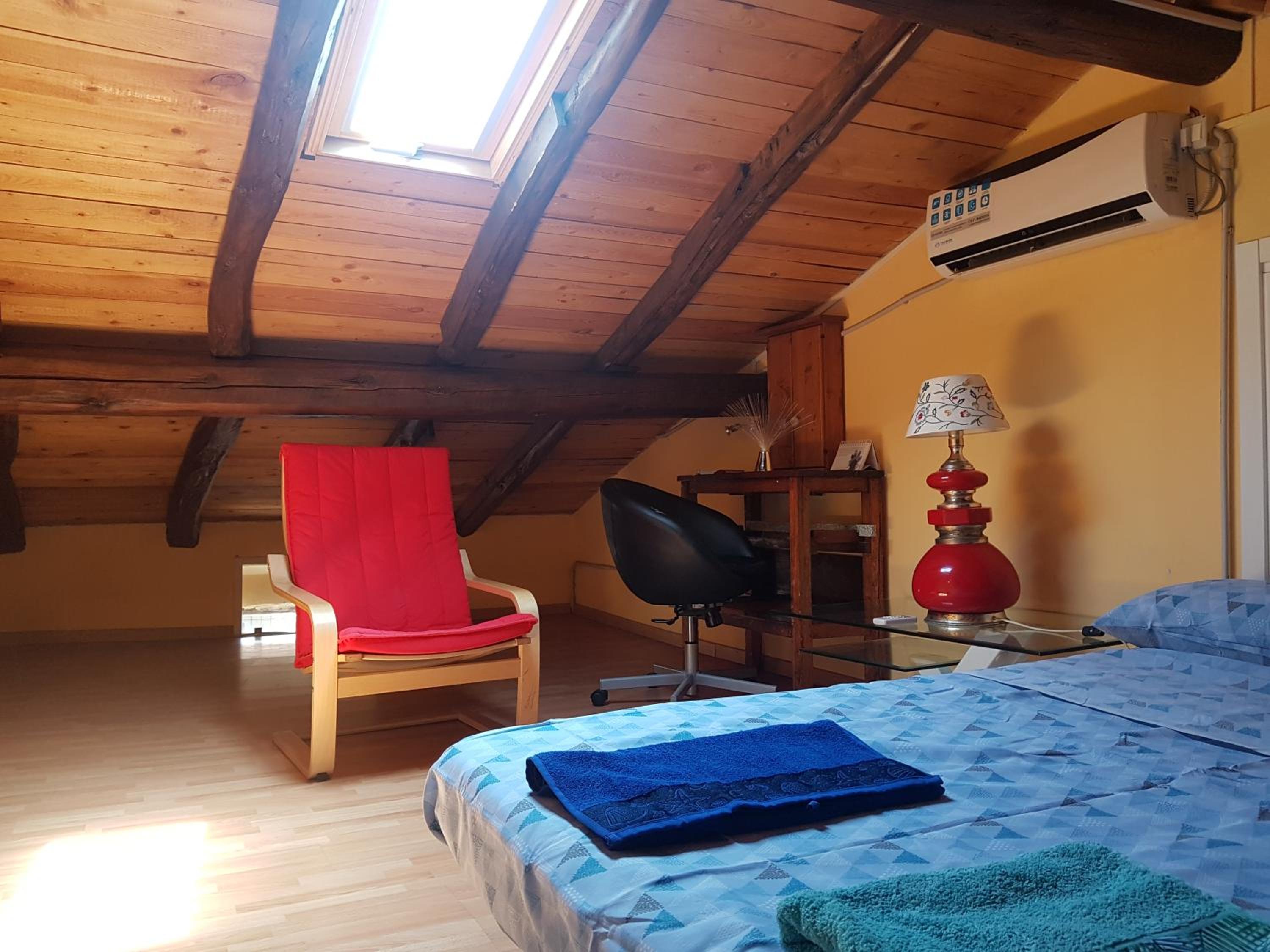 Two-Bedroom Apartment - Photo 18