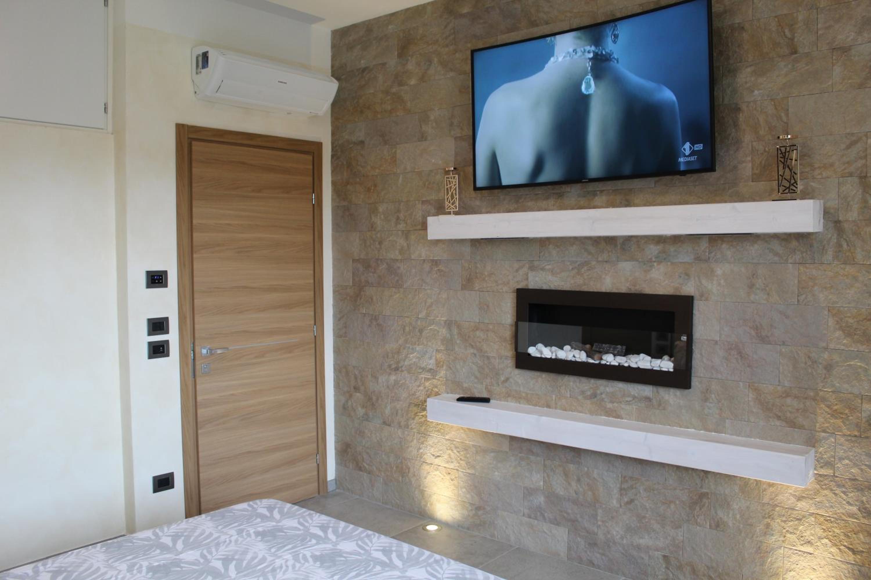 Double Room with Balcony photo 3