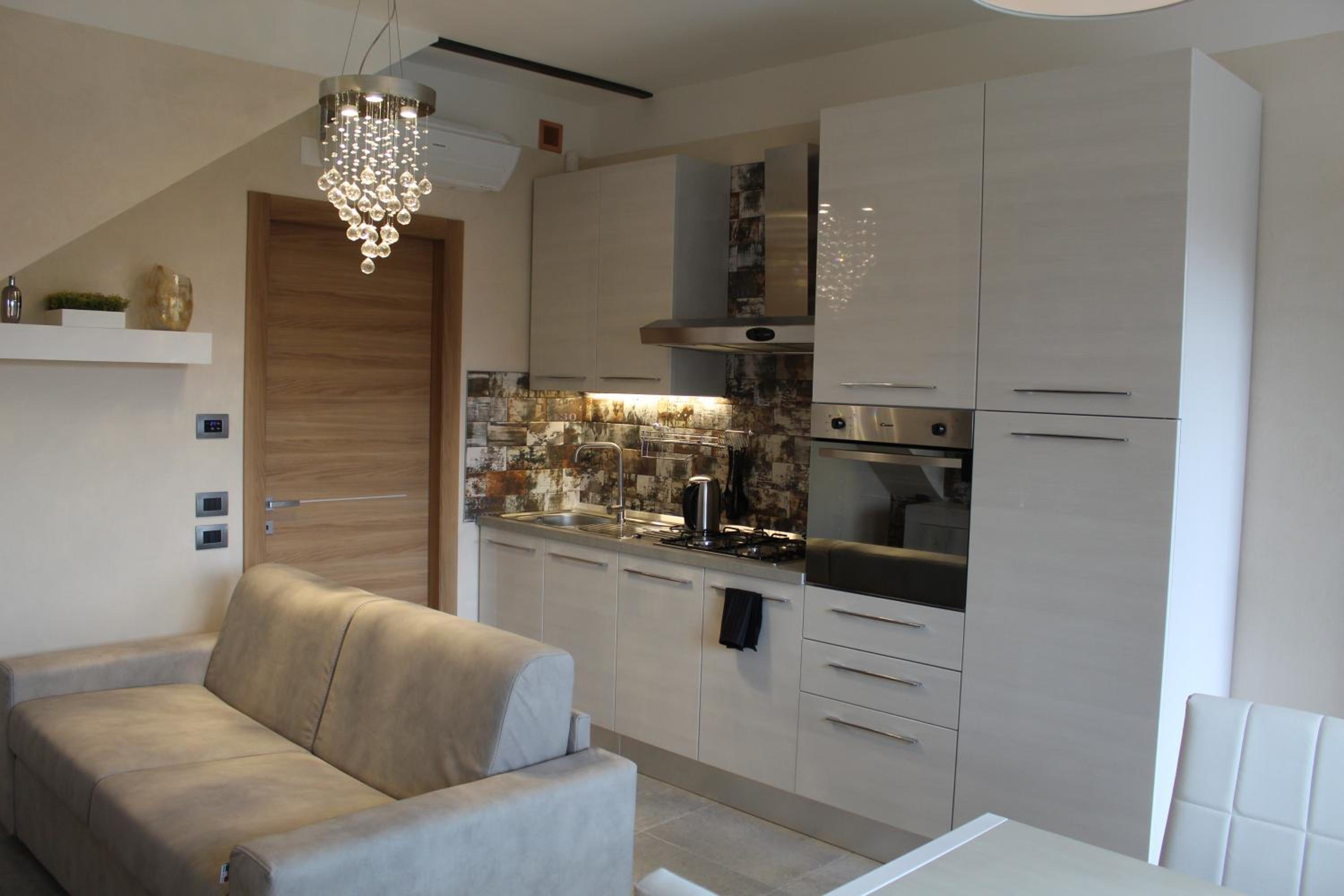 One-Bedroom Apartment - Photo 16