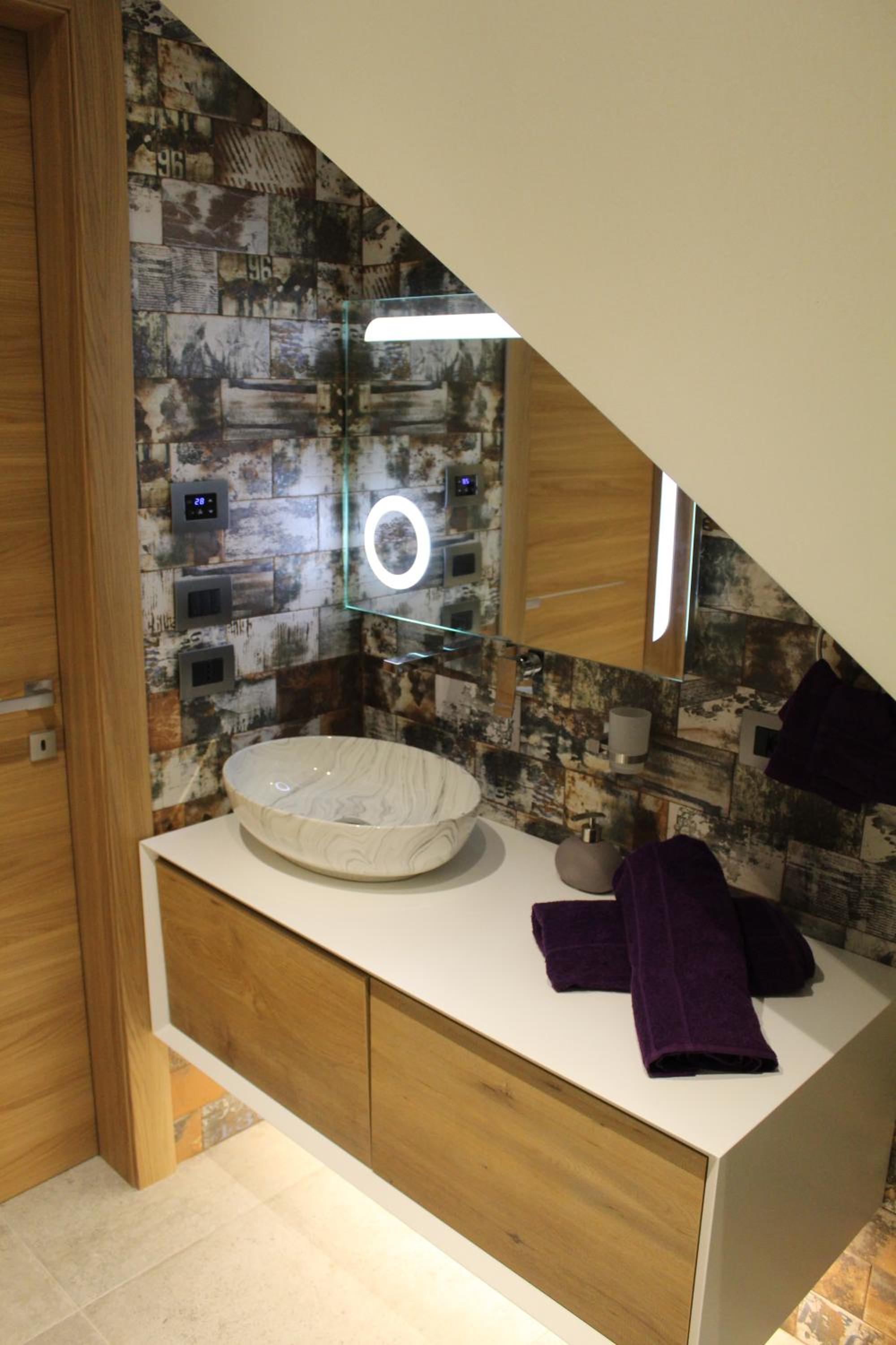 One-Bedroom Apartment - Photo 11
