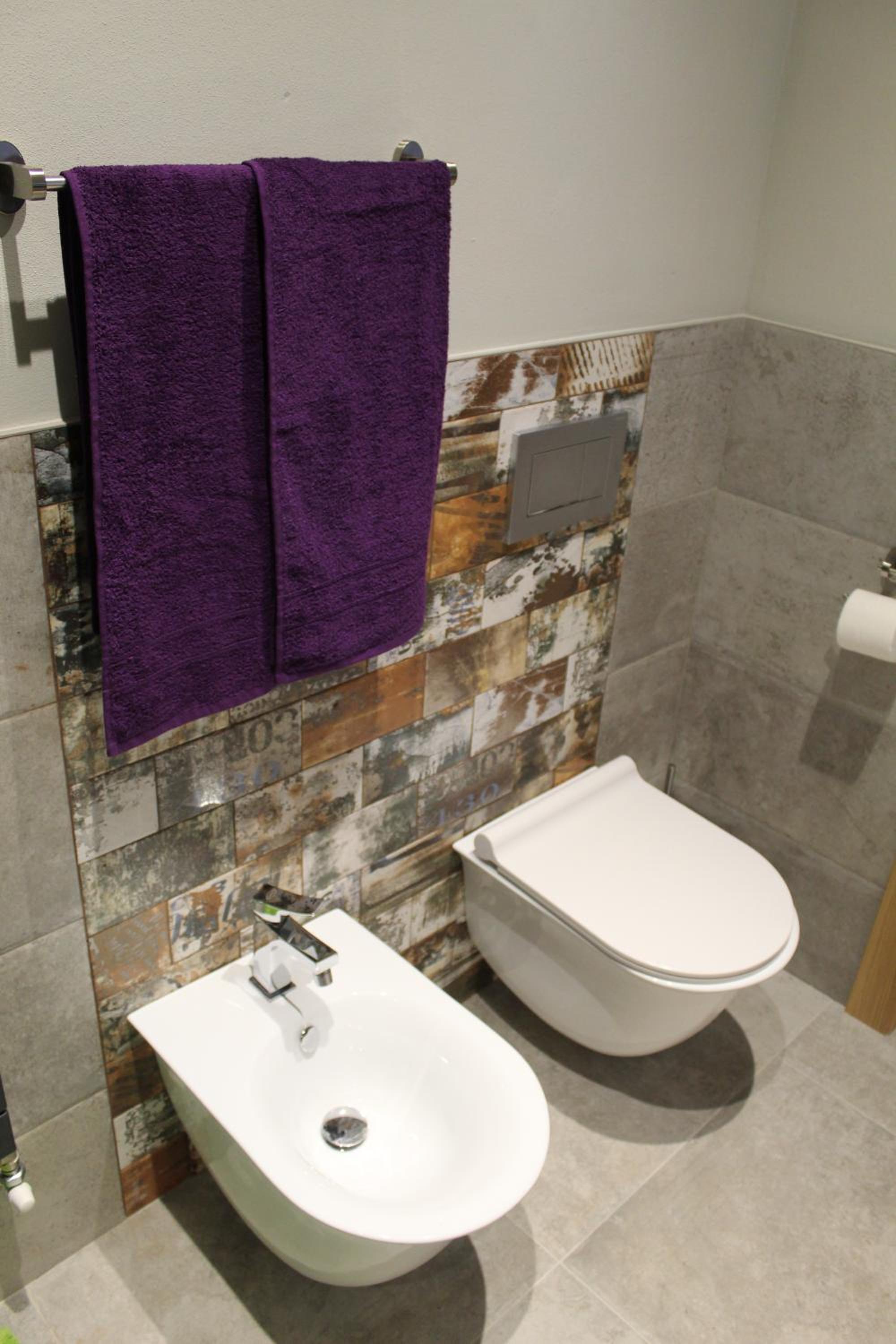 One-Bedroom Apartment - Photo 12