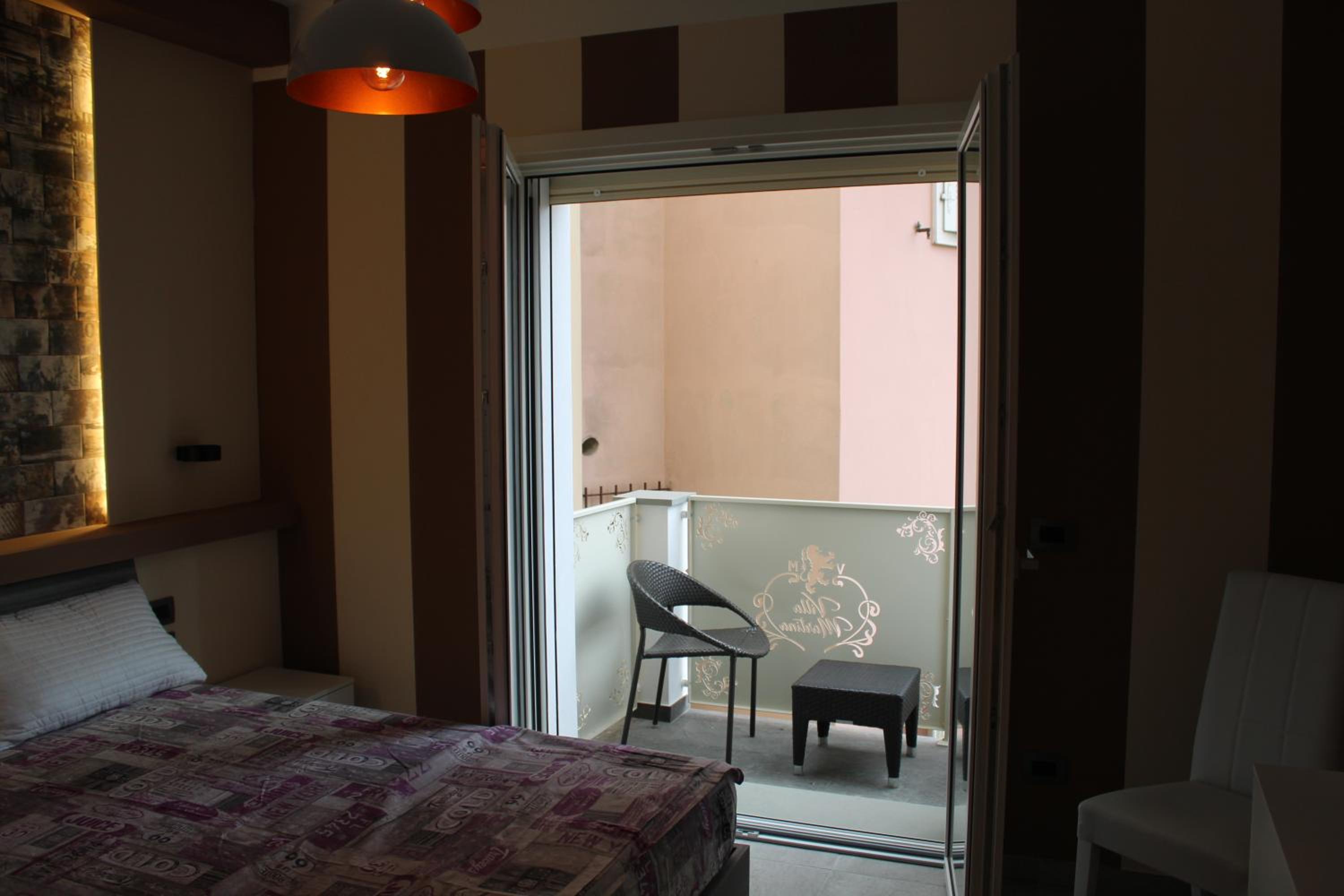 One-Bedroom Apartment - Photo 5