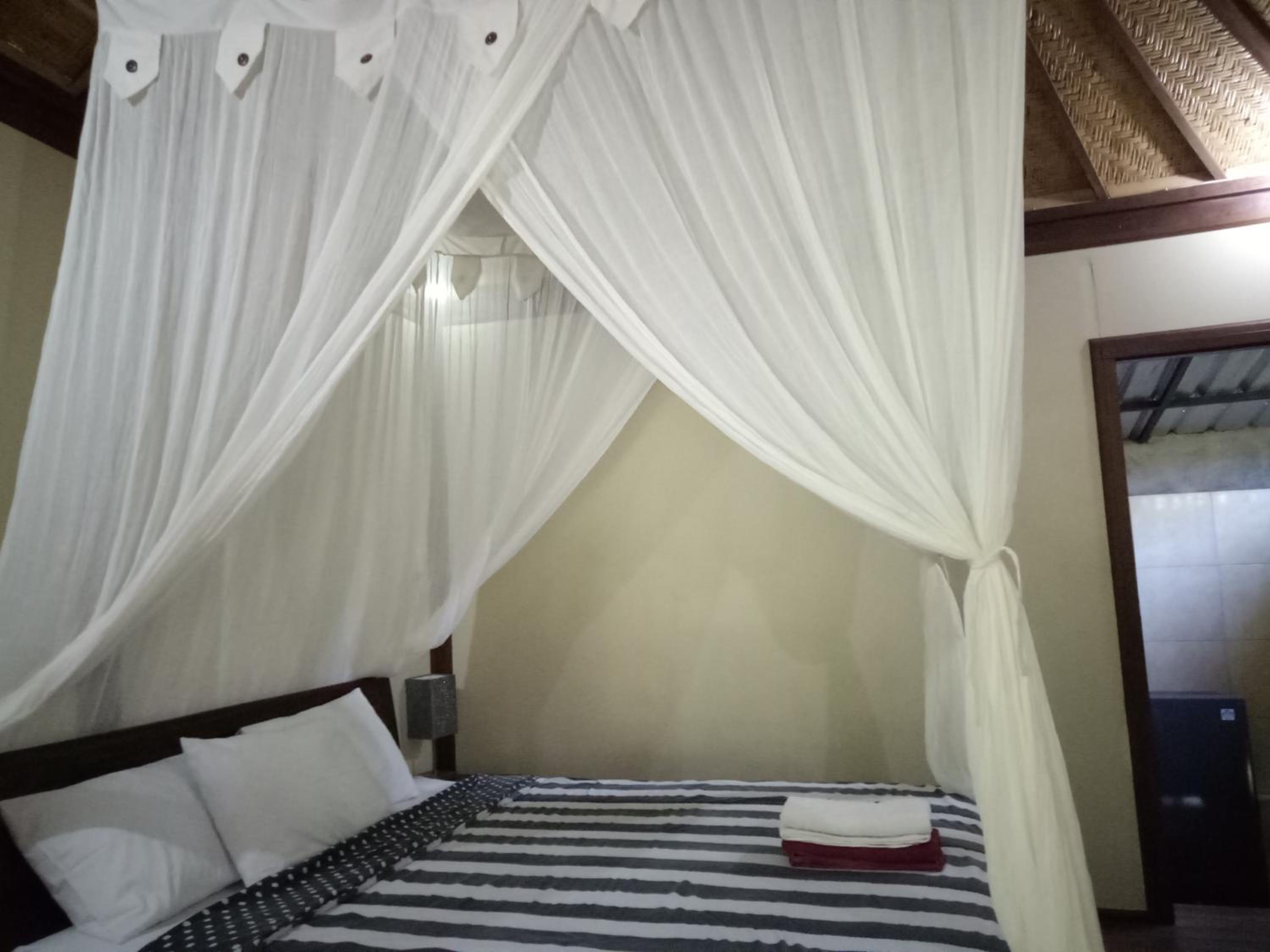 Bungalow with Garden View - Photo 1