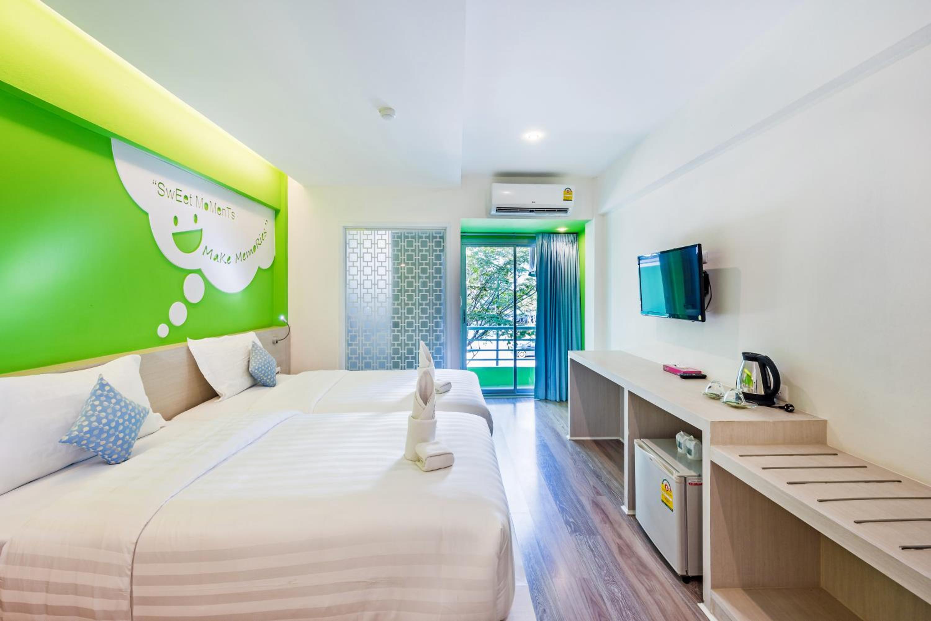 Standard Twin Room - Photo 7