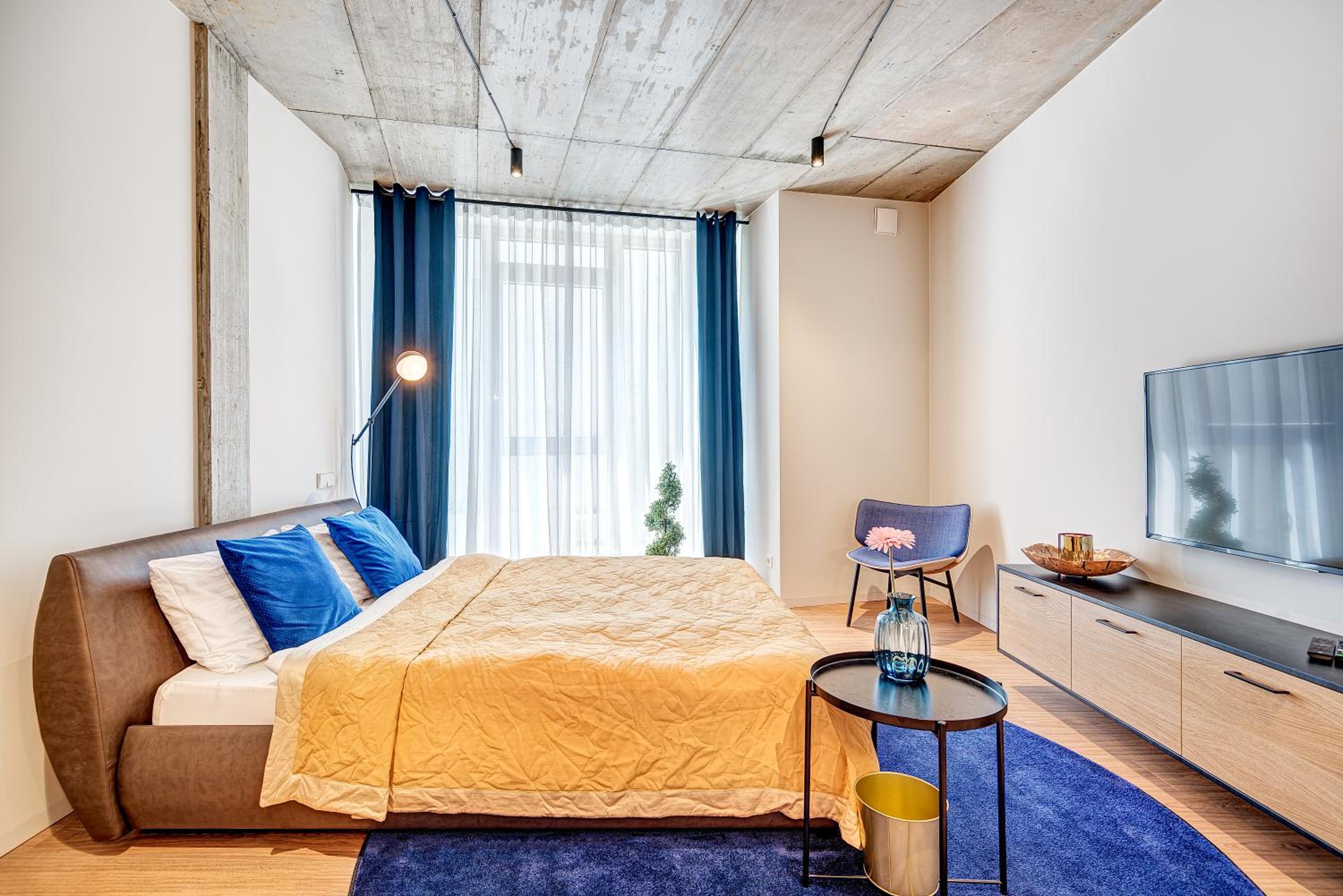 One-Bedroom Apartment - Photo 44