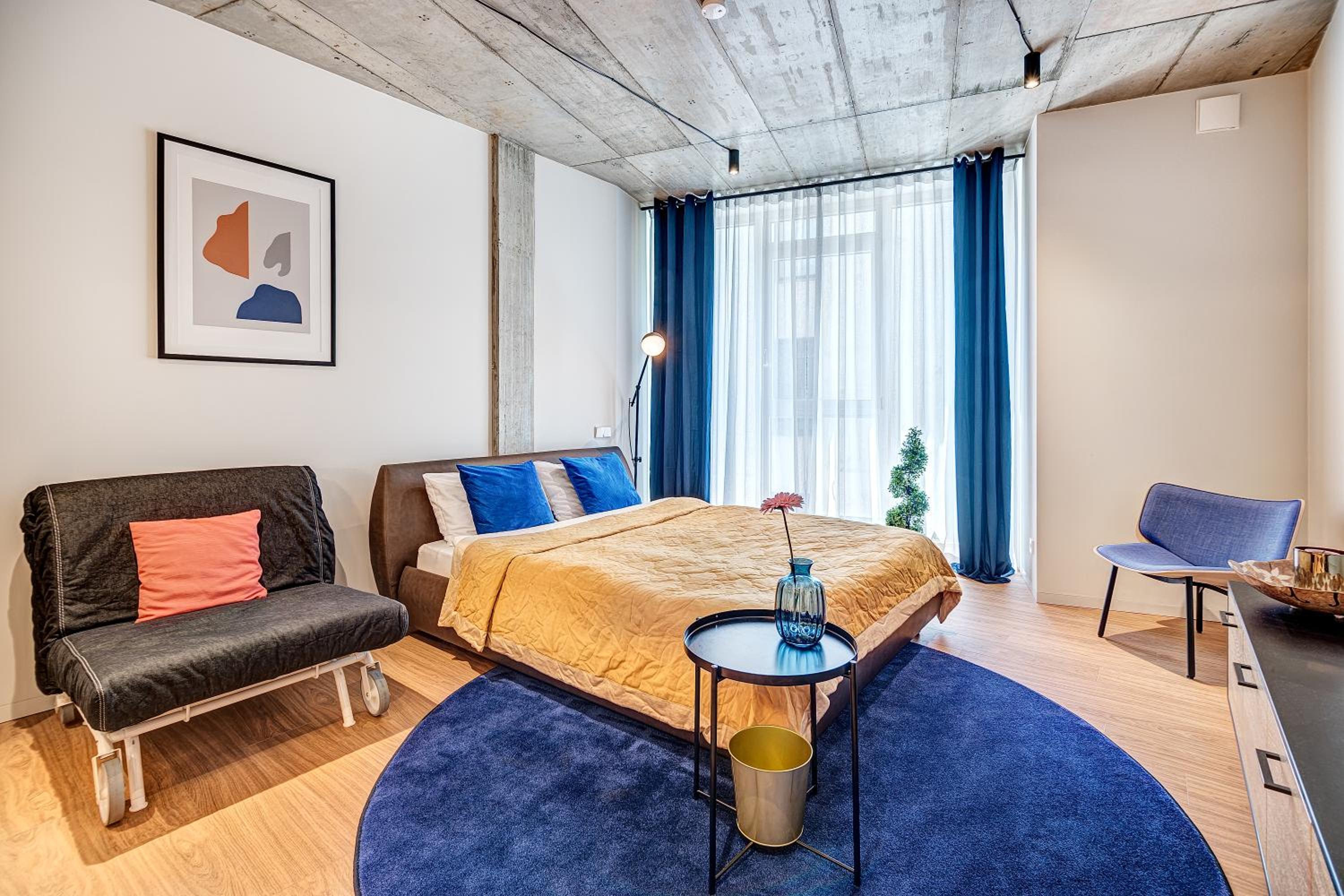 One-Bedroom Apartment - Photo 40