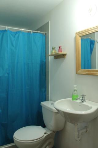 Quadruple Room with Shared Bathroom photo 3