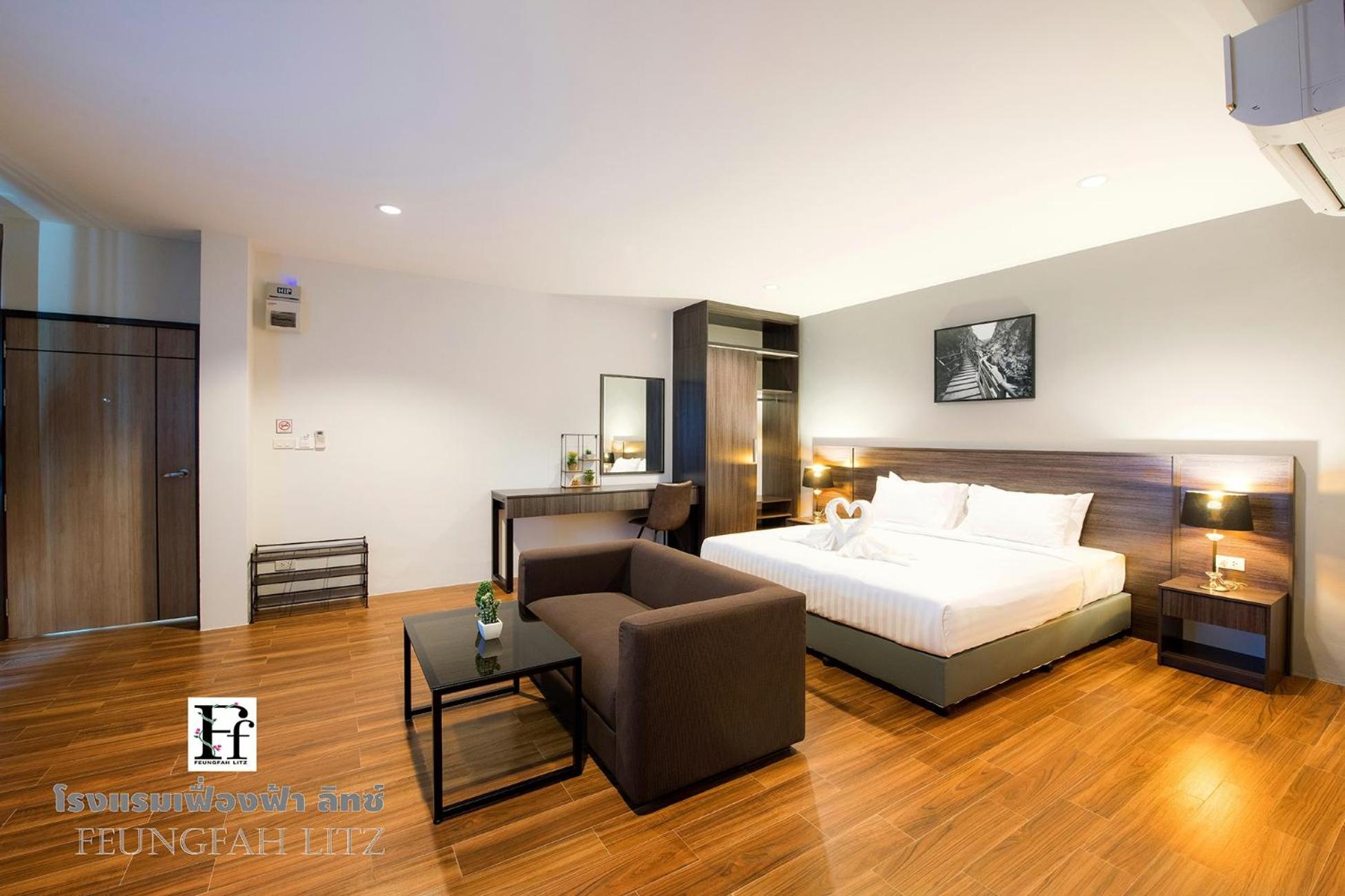 Superior King Room