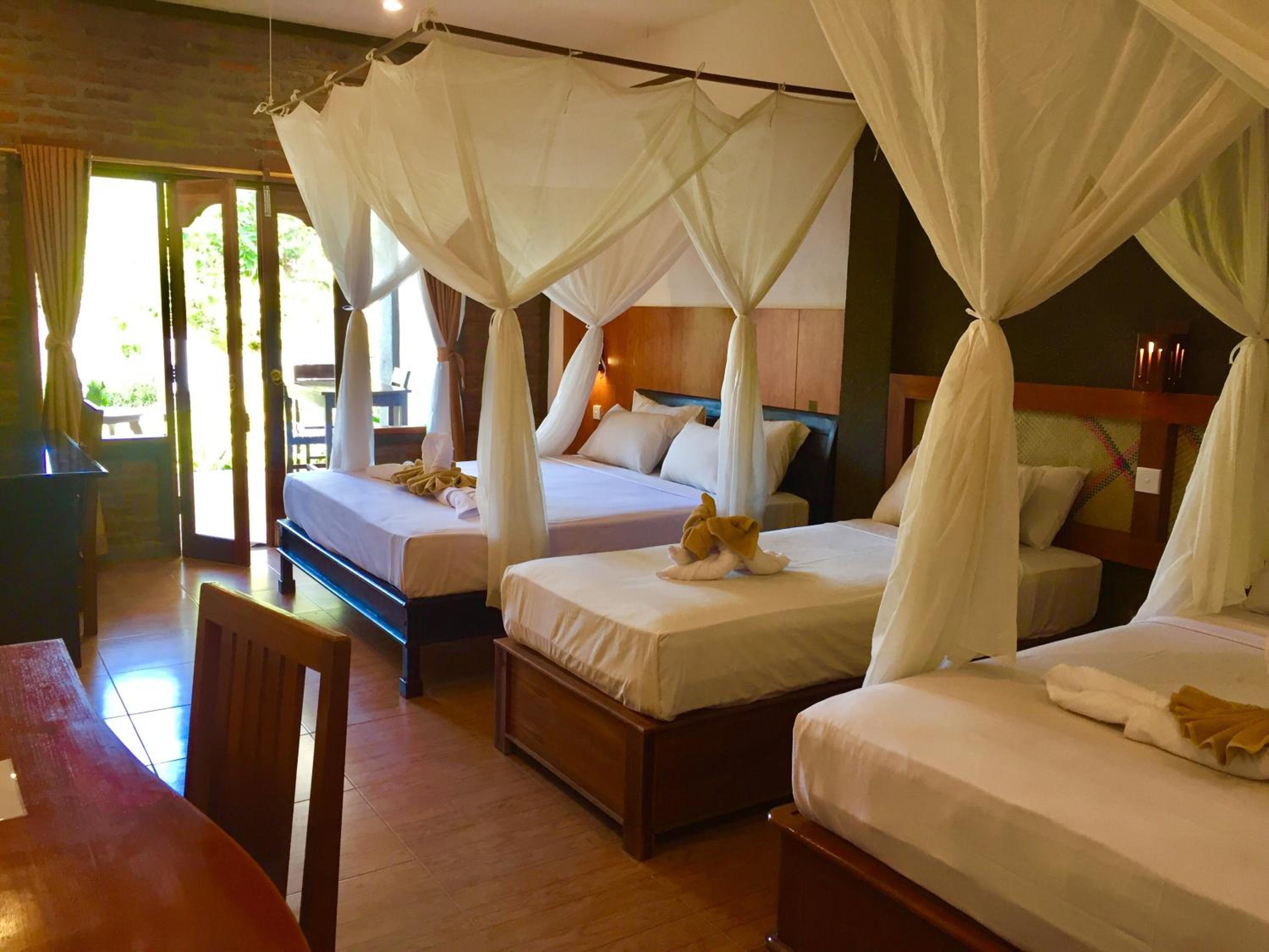 Three-Bedroom Villa photo 1