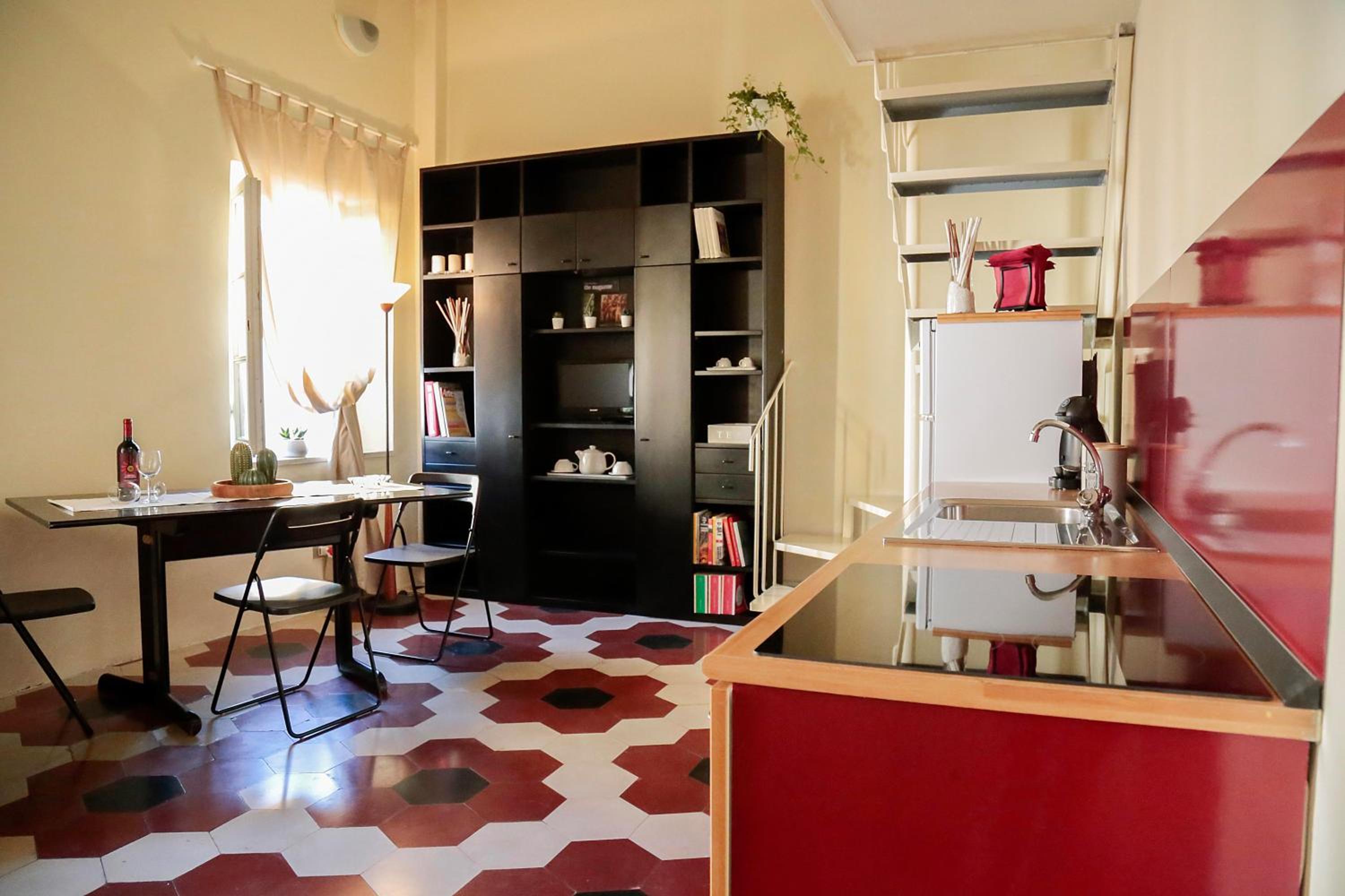 One-Bedroom Apartment - Photo 21