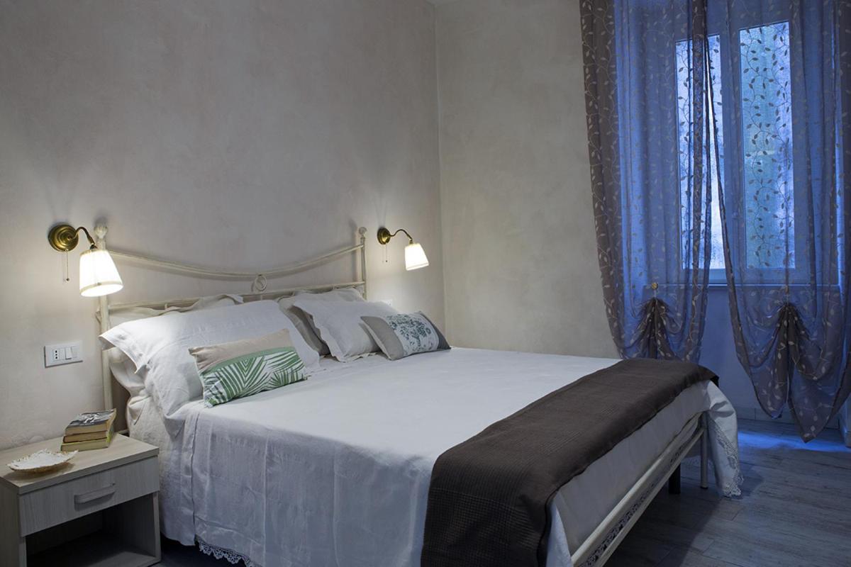 Deluxe Room (2 Adults + 1 Child) photo 3