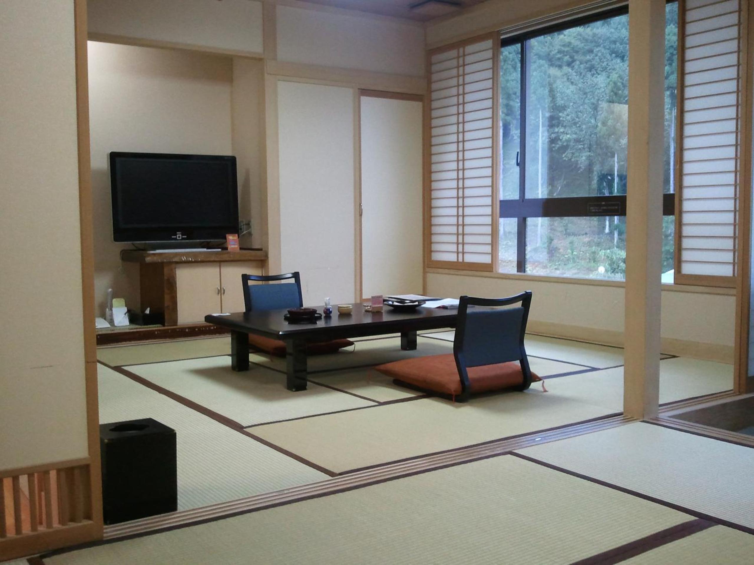 Deluxe Japanese-Style Room - Non-Smoking  - Photo 5