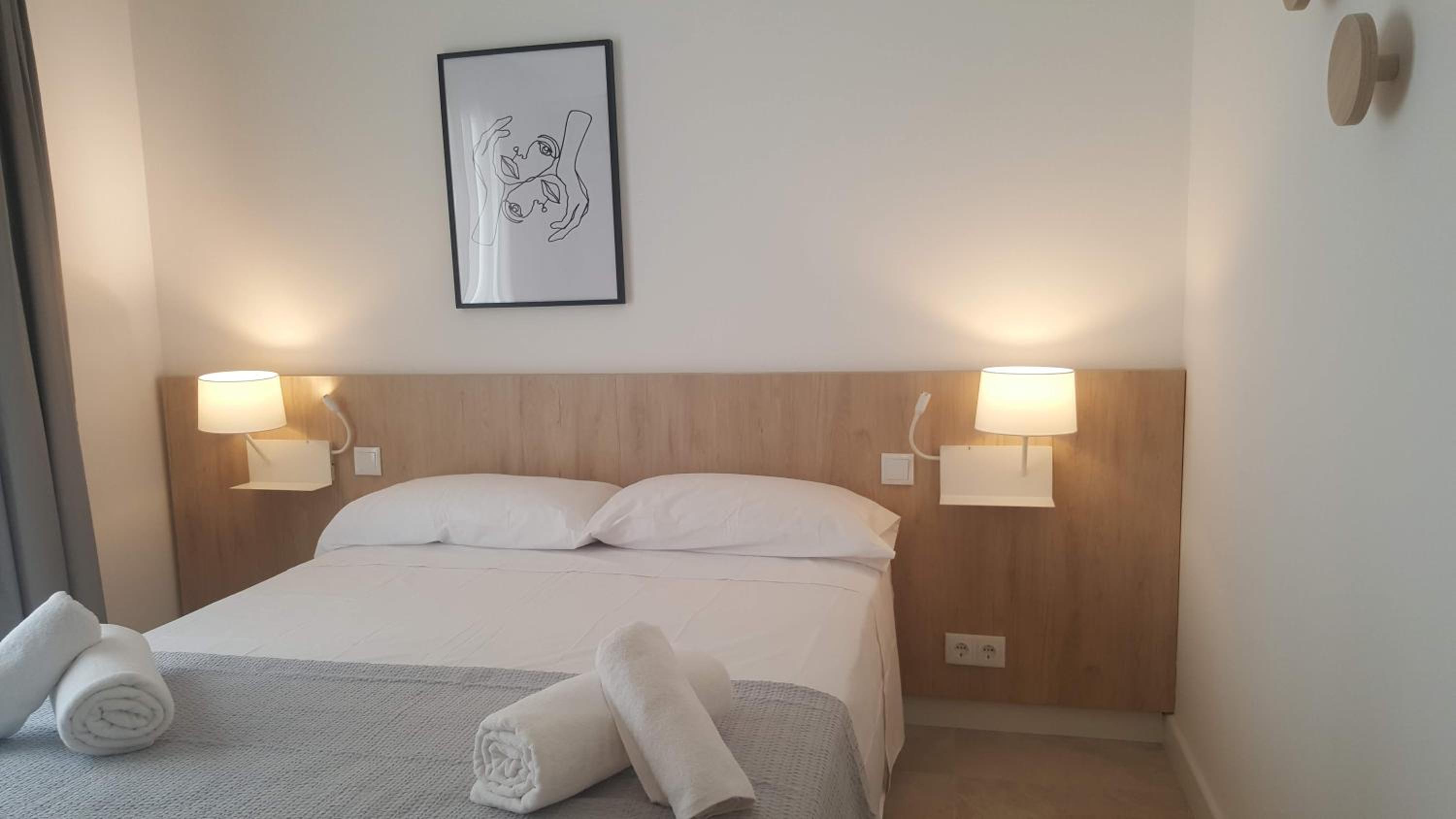 Double Room - Photo 19