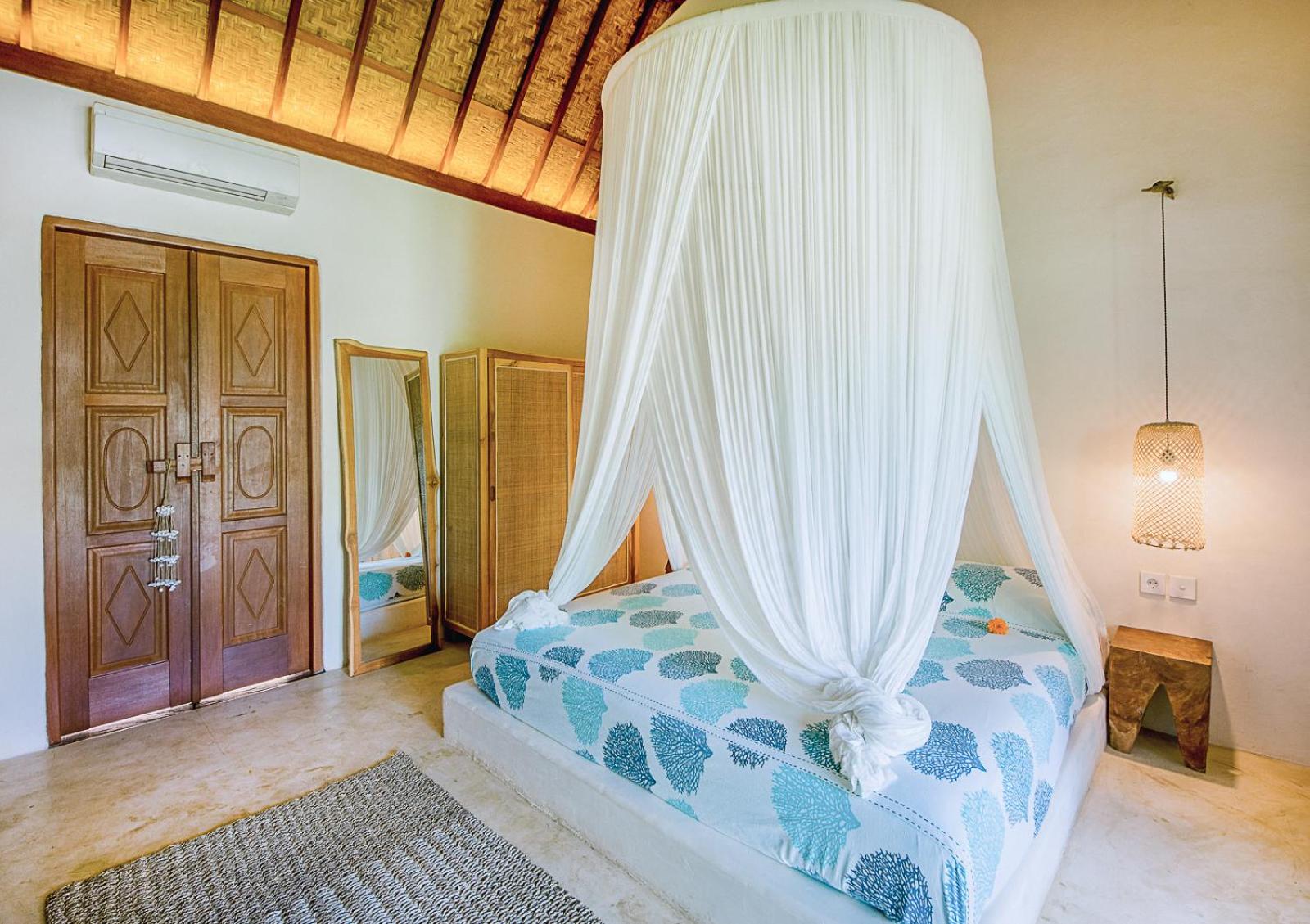 The King Room with Pool View photo 2