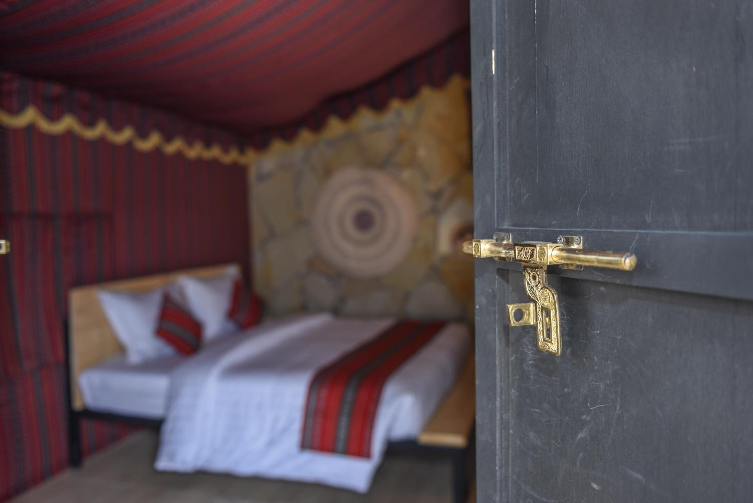 Sultan Tent photo 1