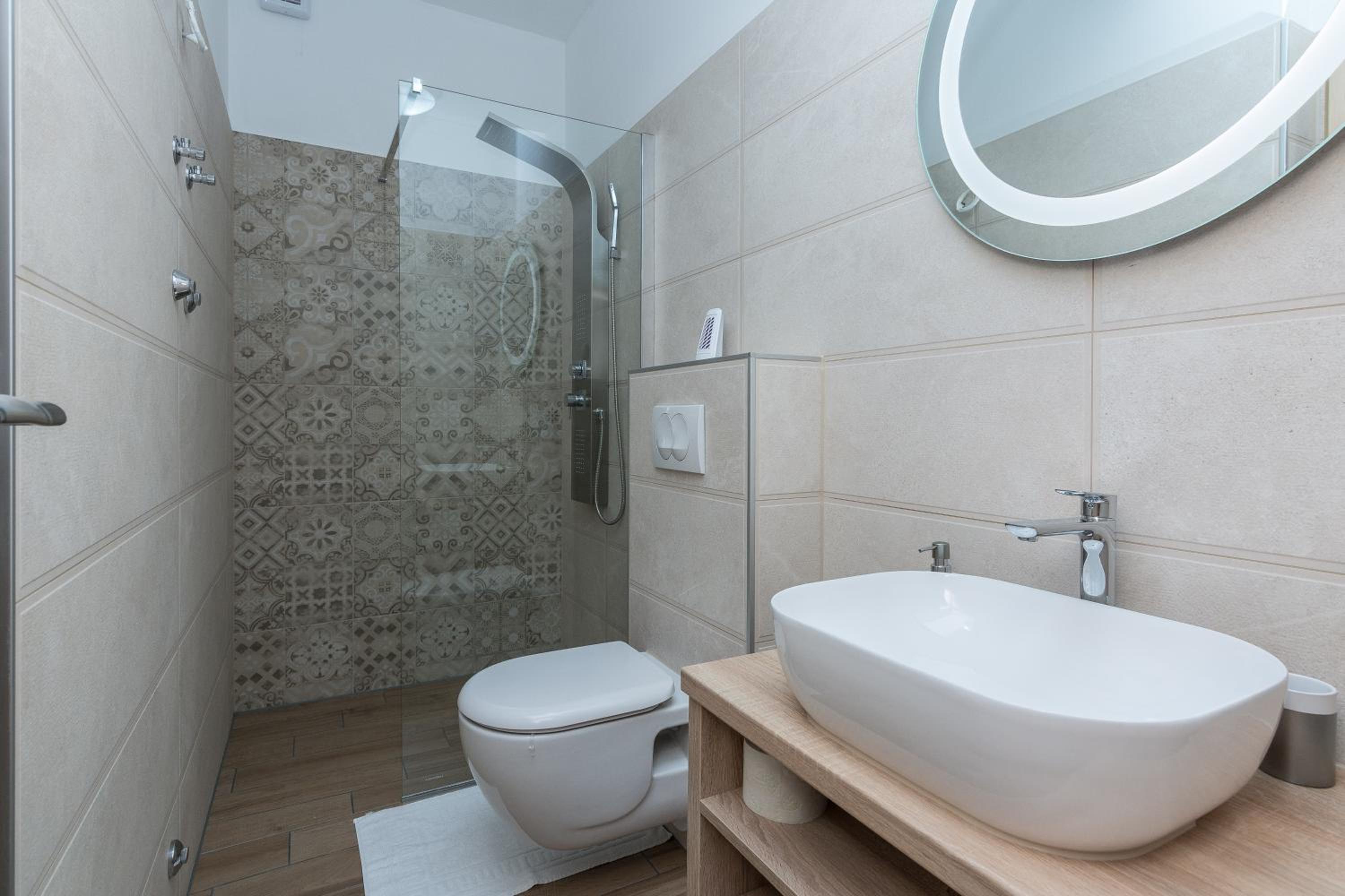 Studio Apartment - Photo 5