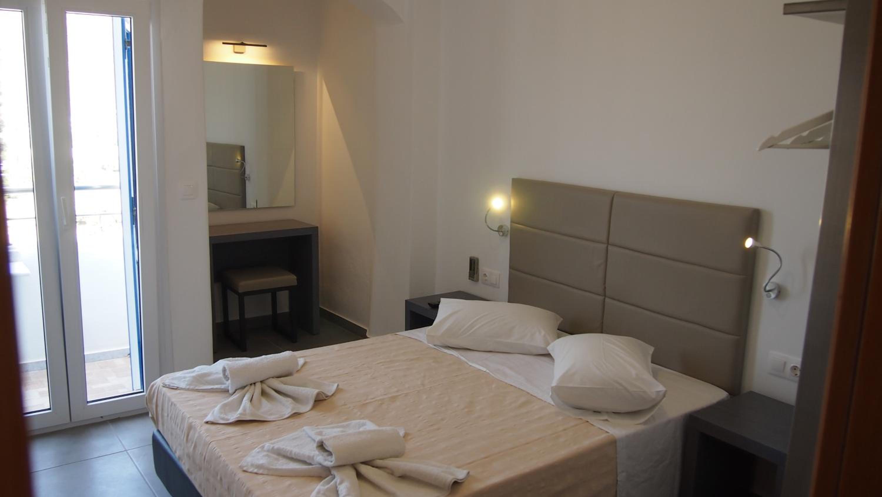 Superior Double or Twin Room with Sea View - Photo 1