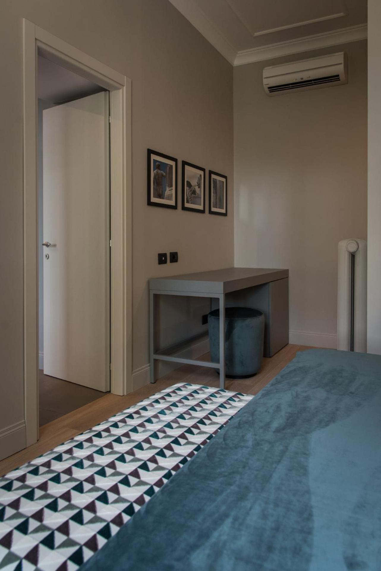 Deluxe Double Room with Castle View
