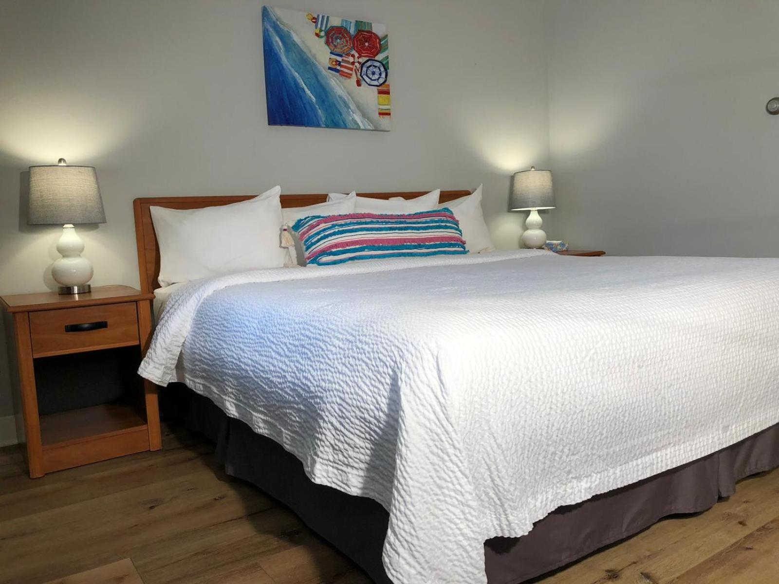 Standard King Room photo 3