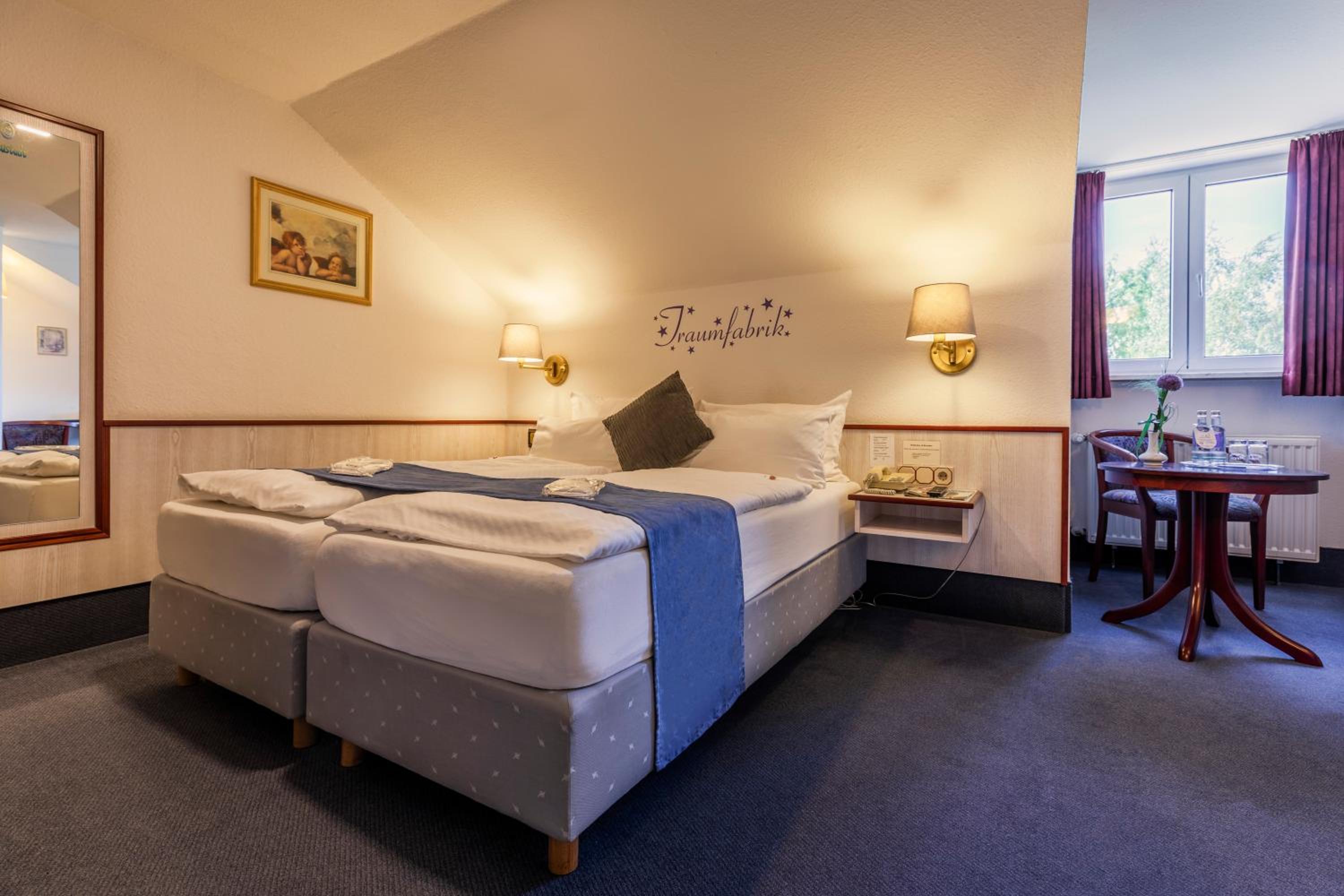 Double Room - Photo 9