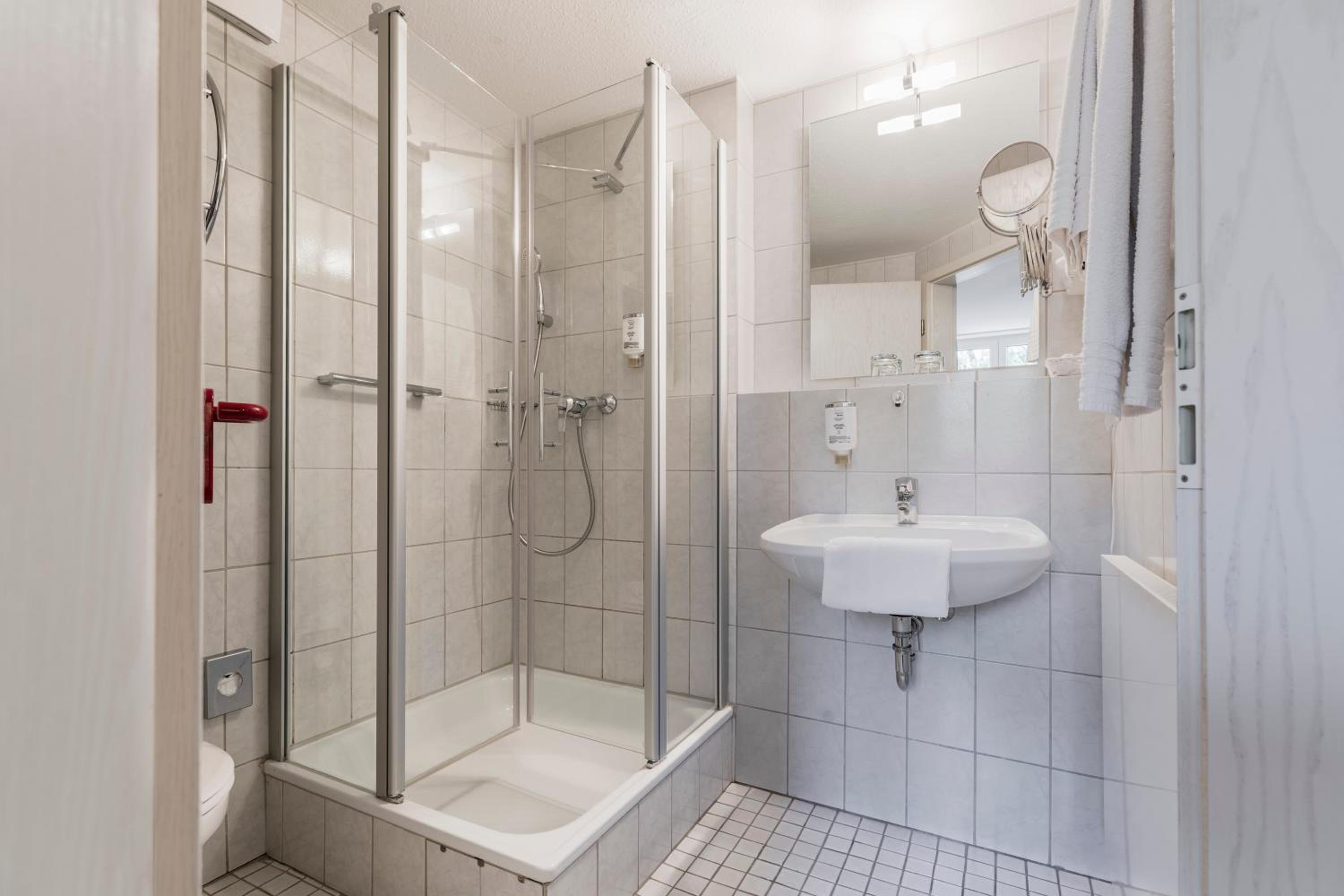 Double Room - Photo 11