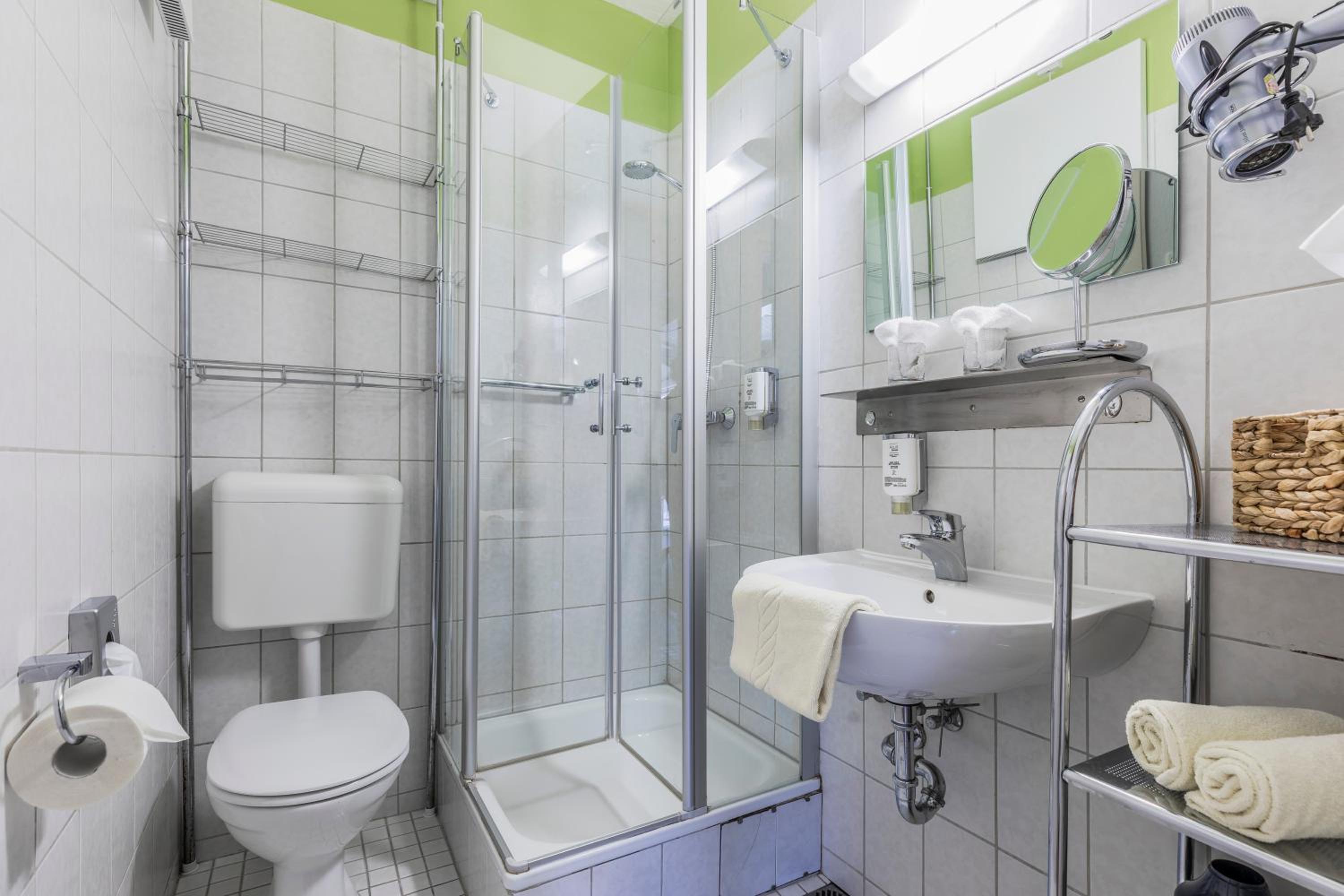 Double Room Business - Photo 6