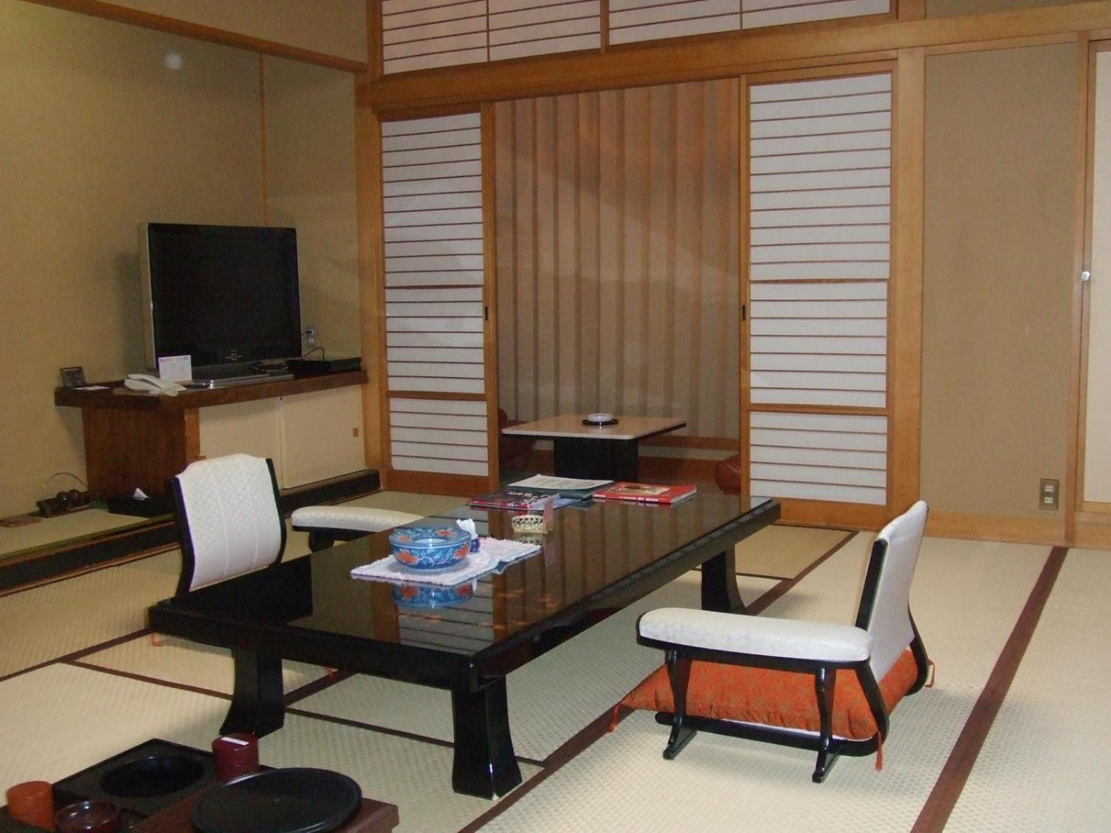 Standard Japanese-Style Room - Non-Smoking - Photo 1