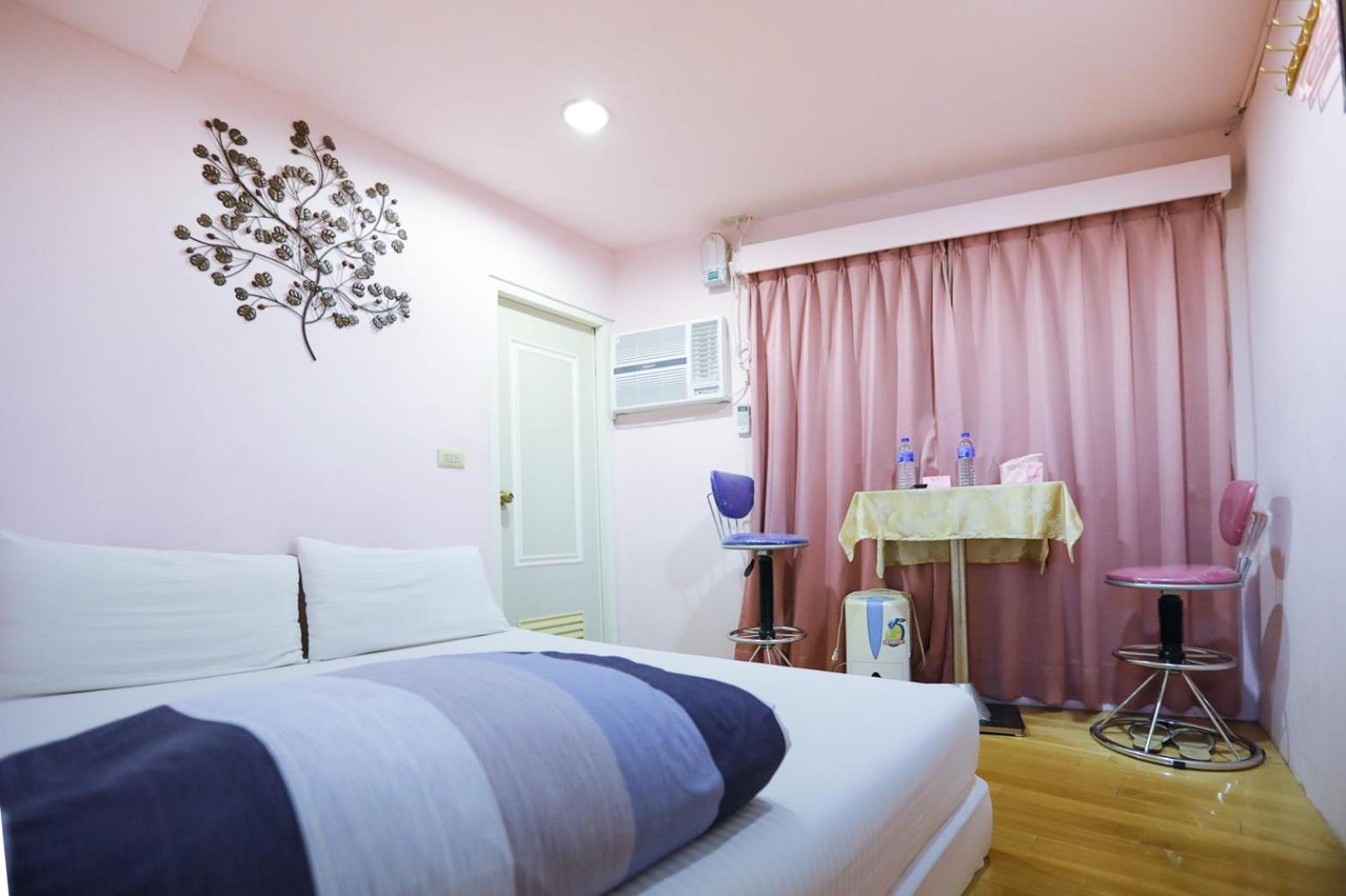 Double Room with Private Bathroom photo 1