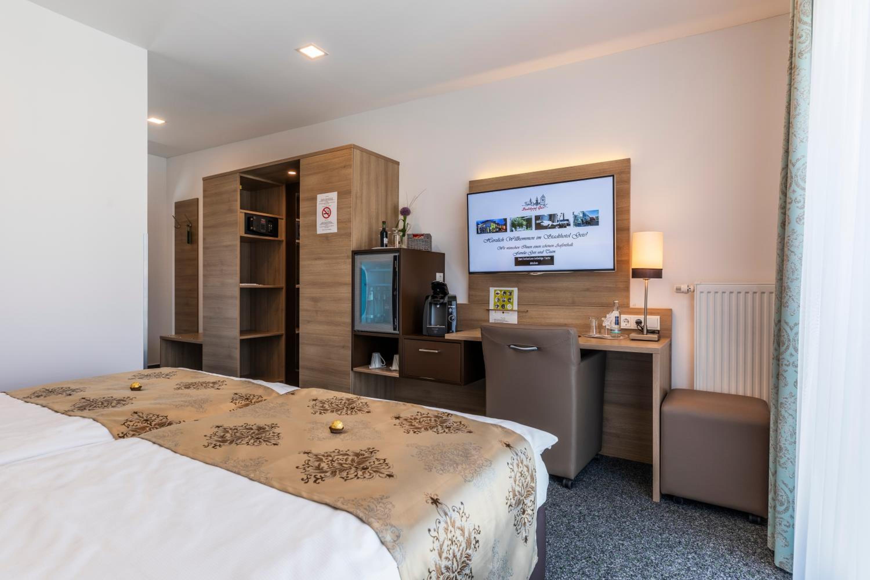 Deluxe Double or Twin Room - Photo 1