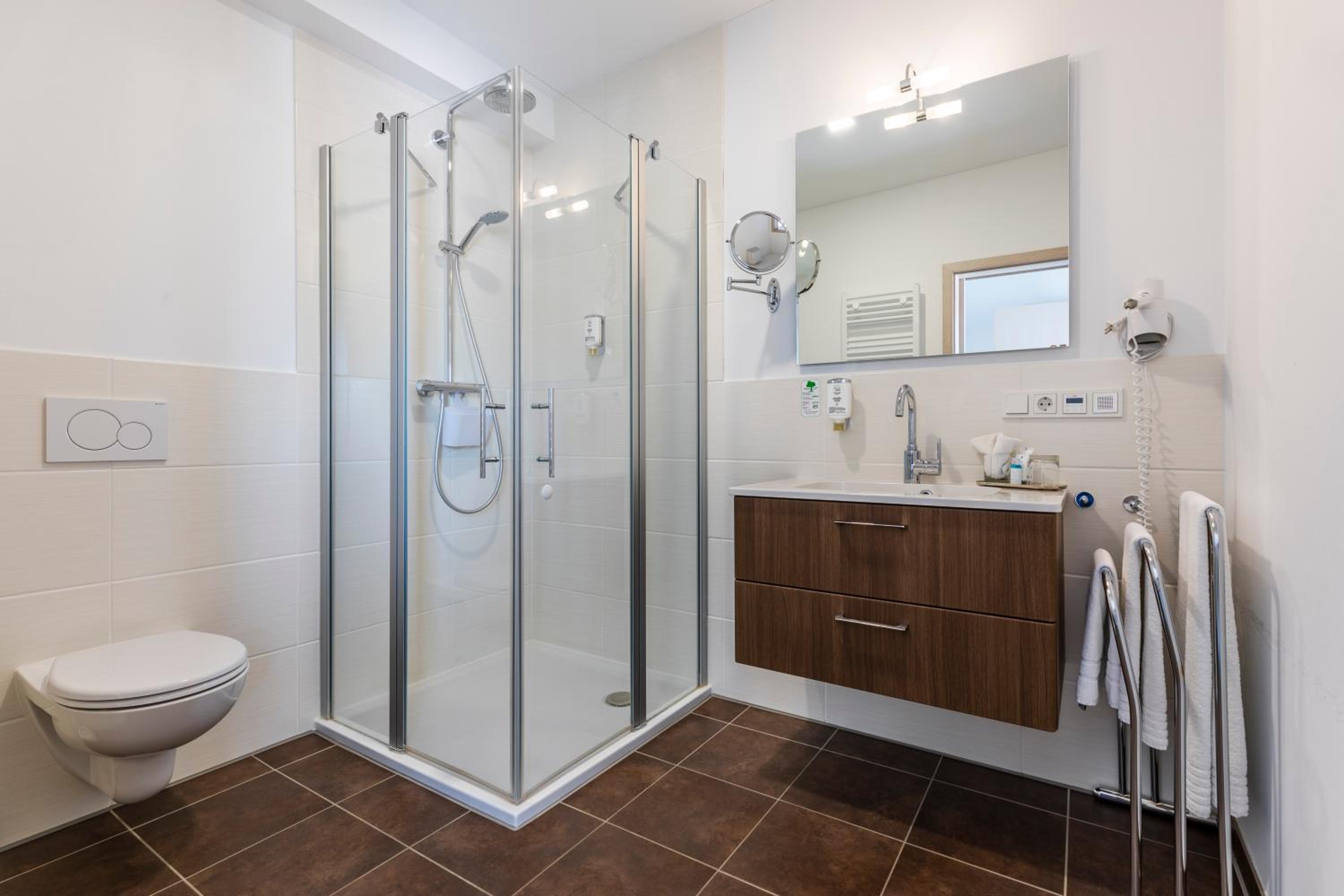 Deluxe Double or Twin Room - Photo 3