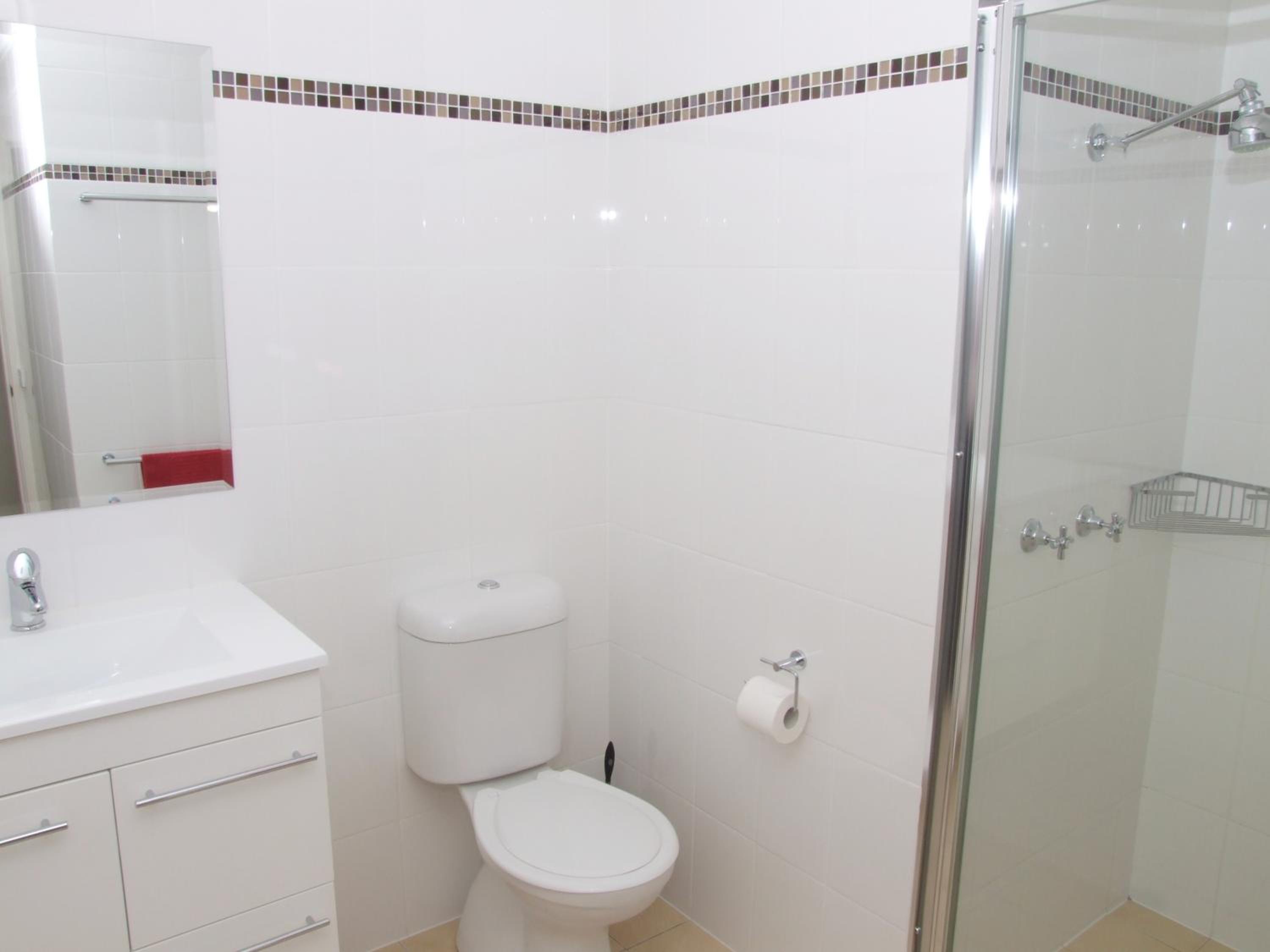 Three-Bedroom Townhouse - Seven Night Minimum photo 2