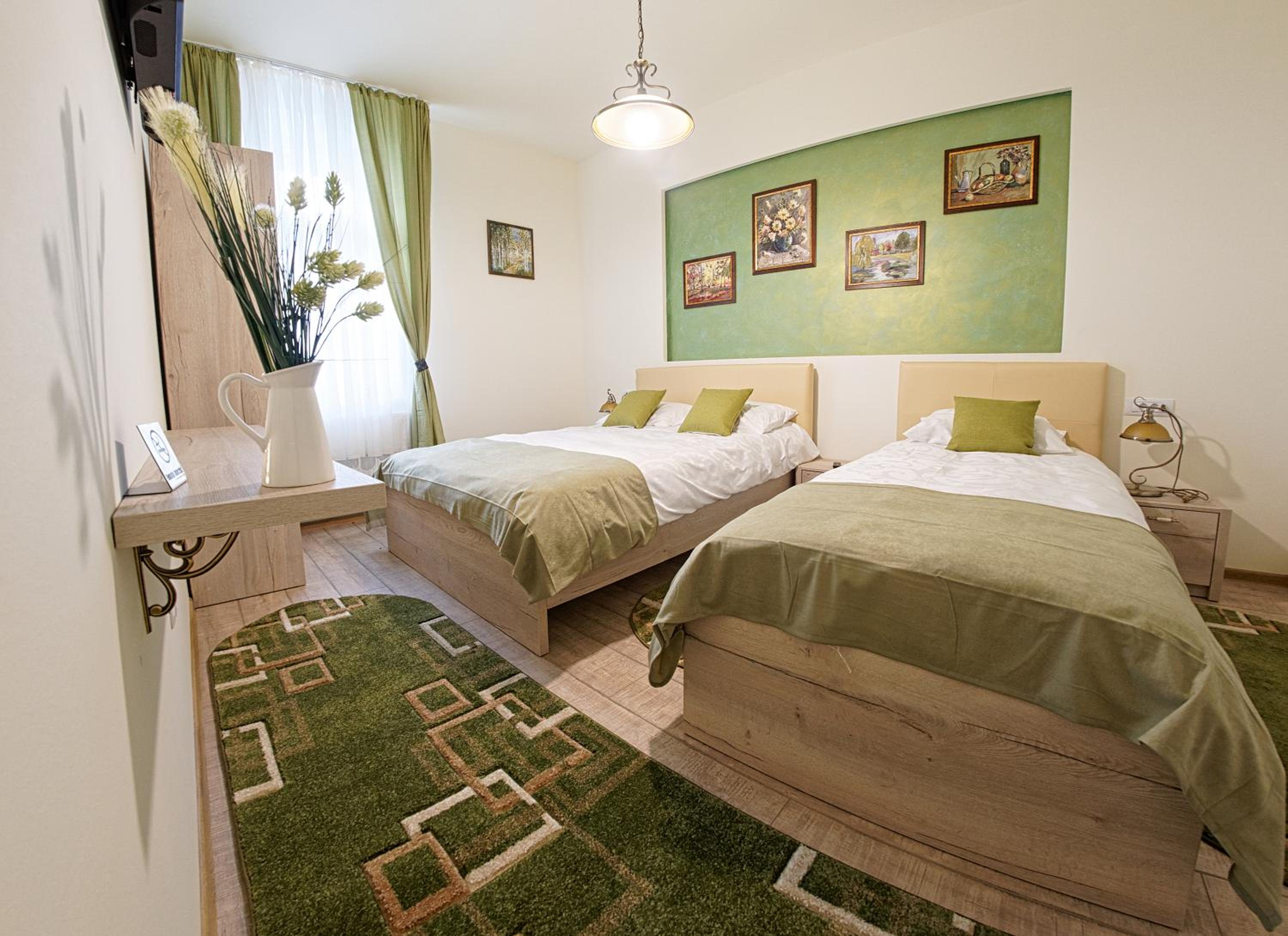 Triple Room with Bathroom photo 1