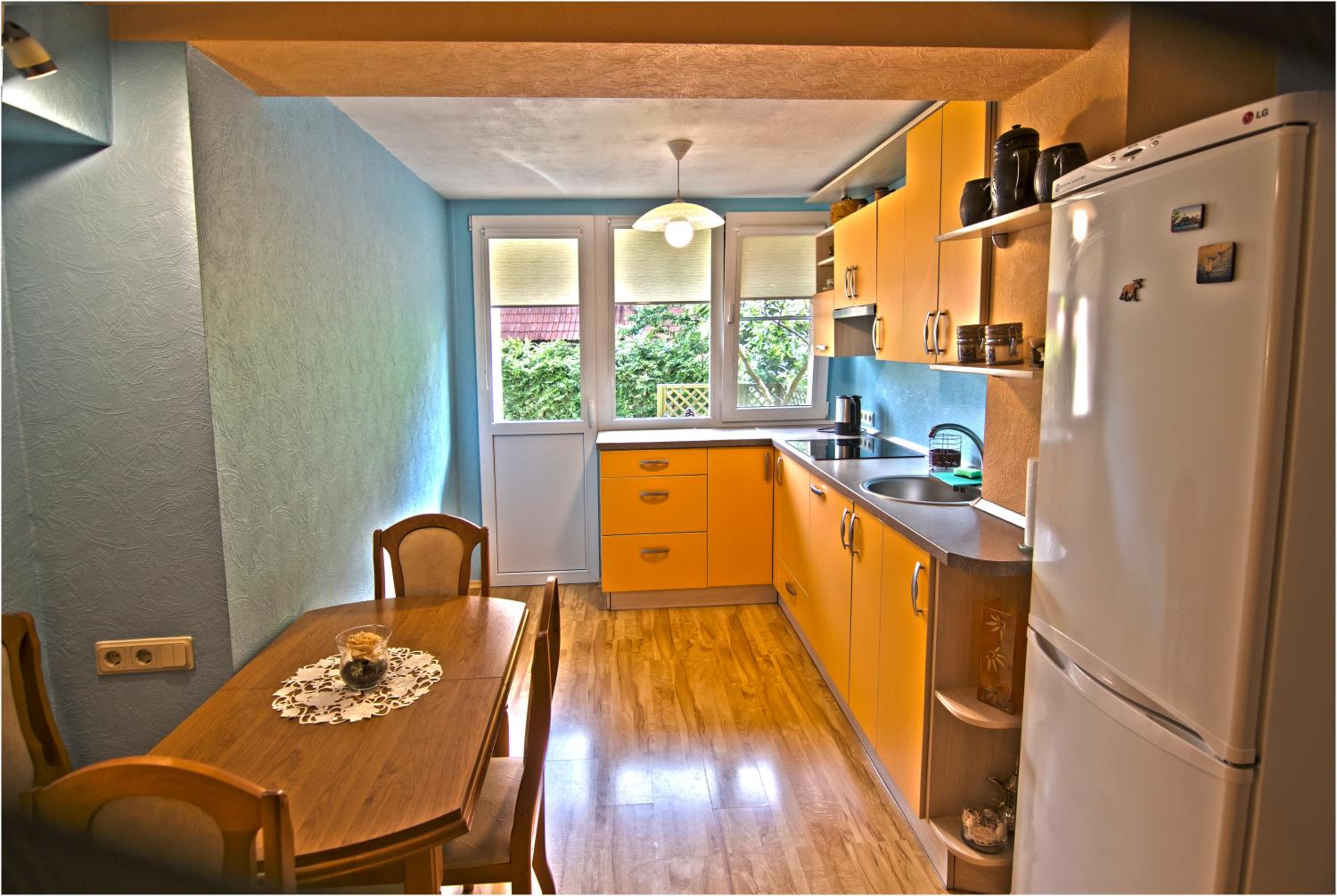 Apartment with Terrace photo 3