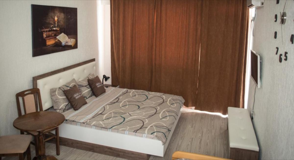 Apartment with Balcony photo 1