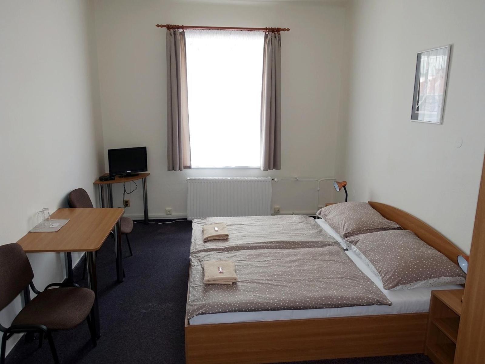 Double Room with Private Bathroom photo 2