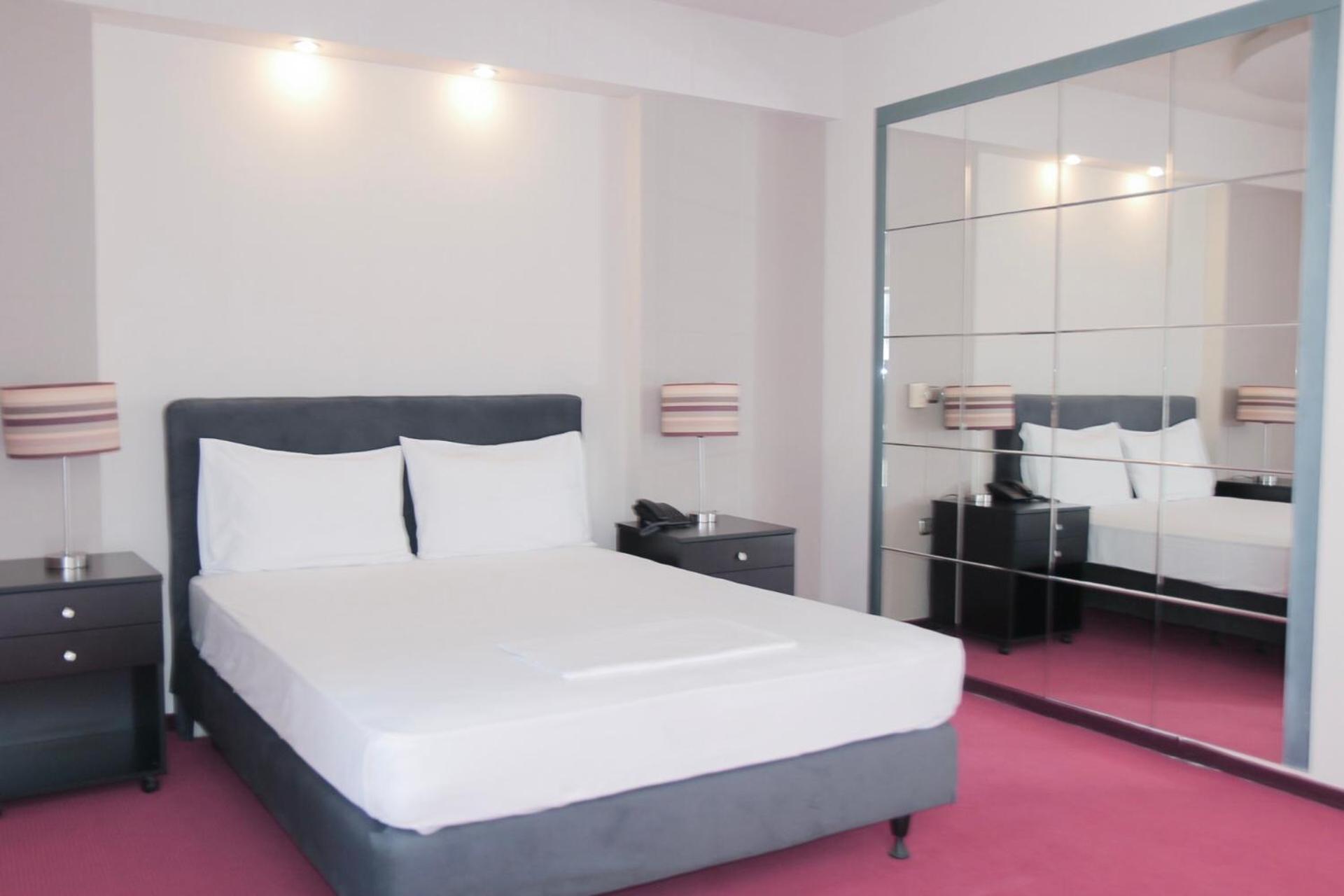 Suite with Spa Bath