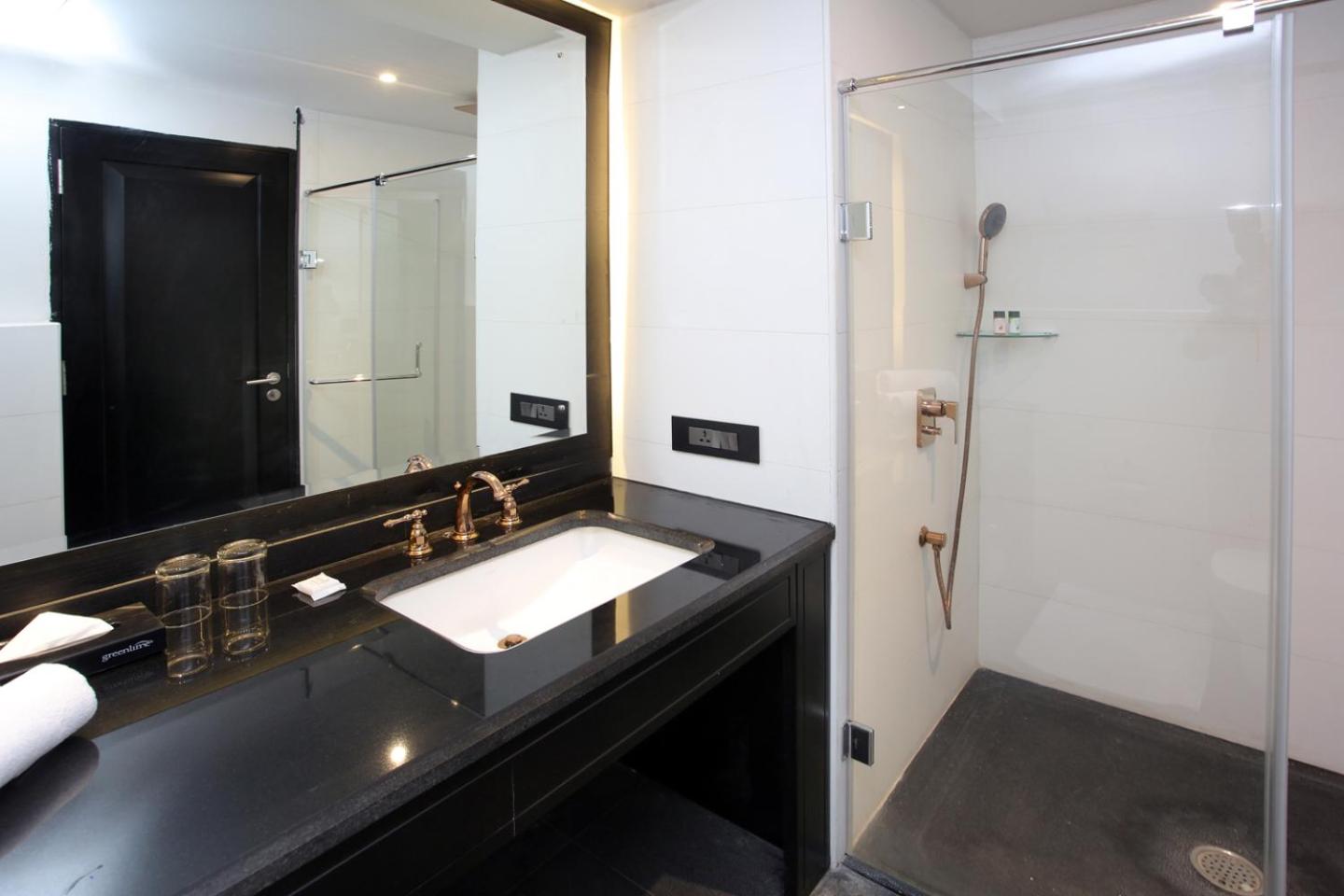 Deluxe Double Room - Photo 2