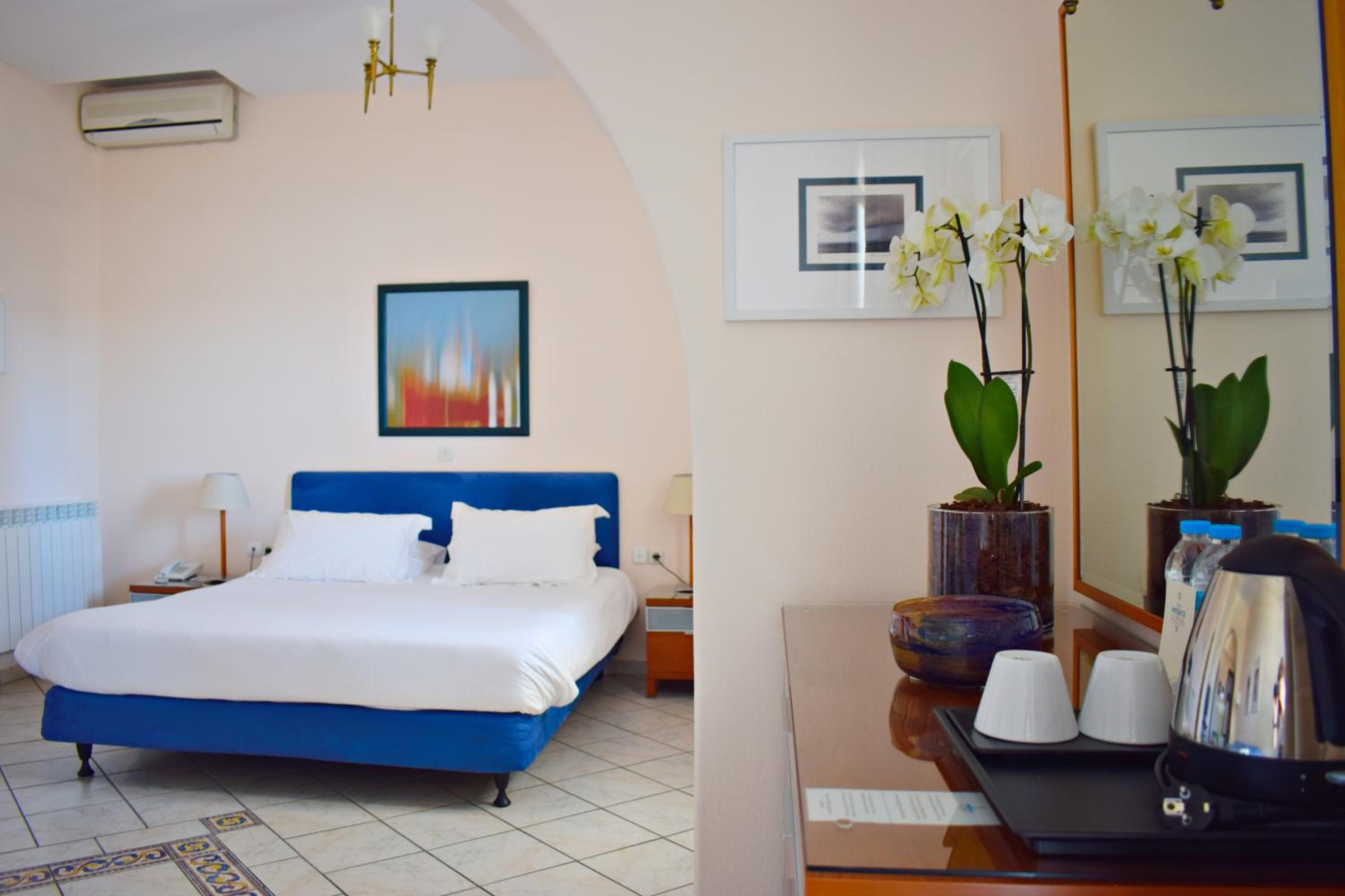 Grand Sea View Suite photo 3