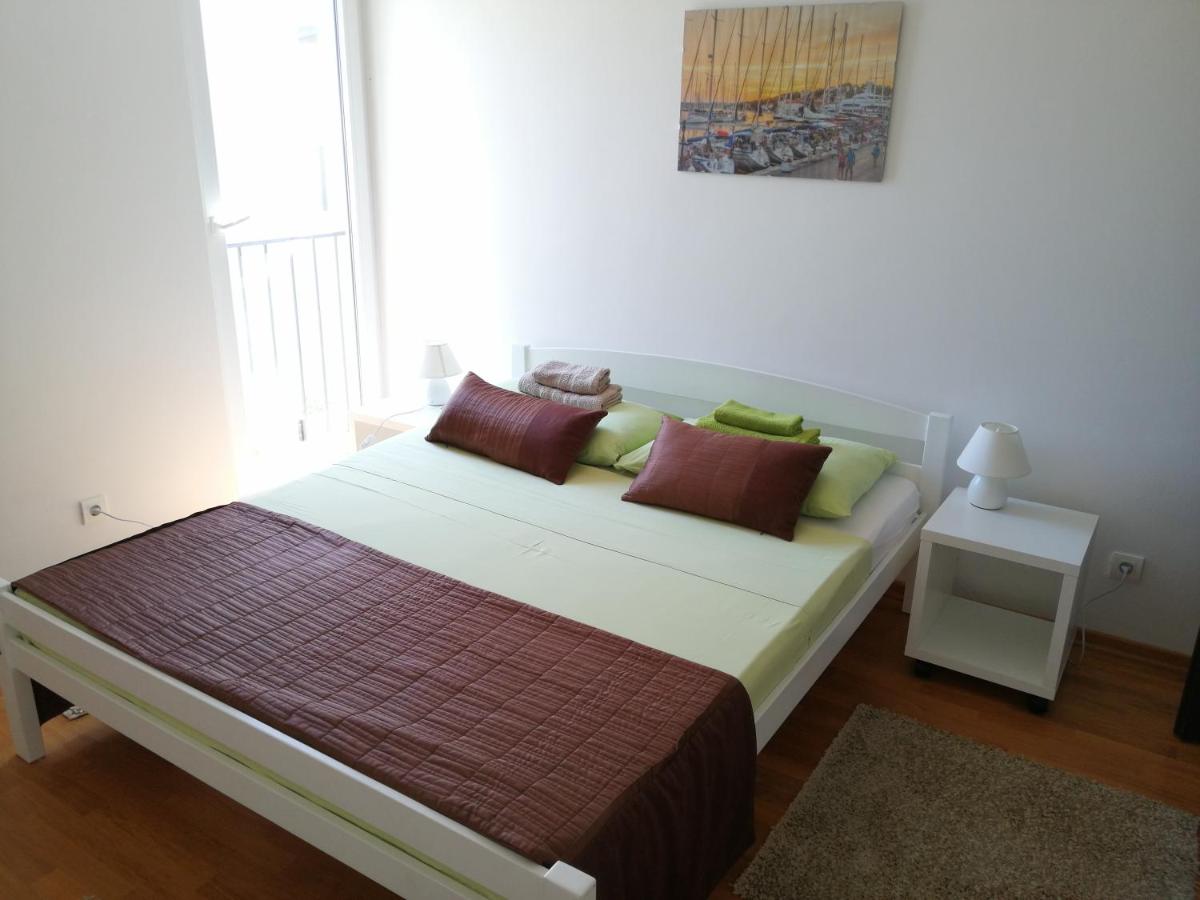Comfort Two-Bedroom Apartment with Balcony and Sea View - Photo 21
