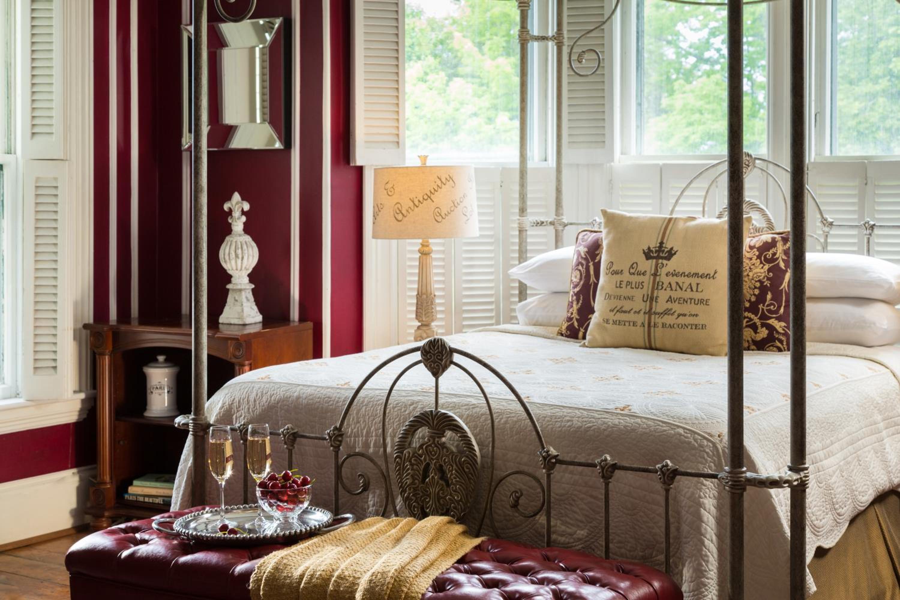 Premium Queen Room With Bay View photo 3